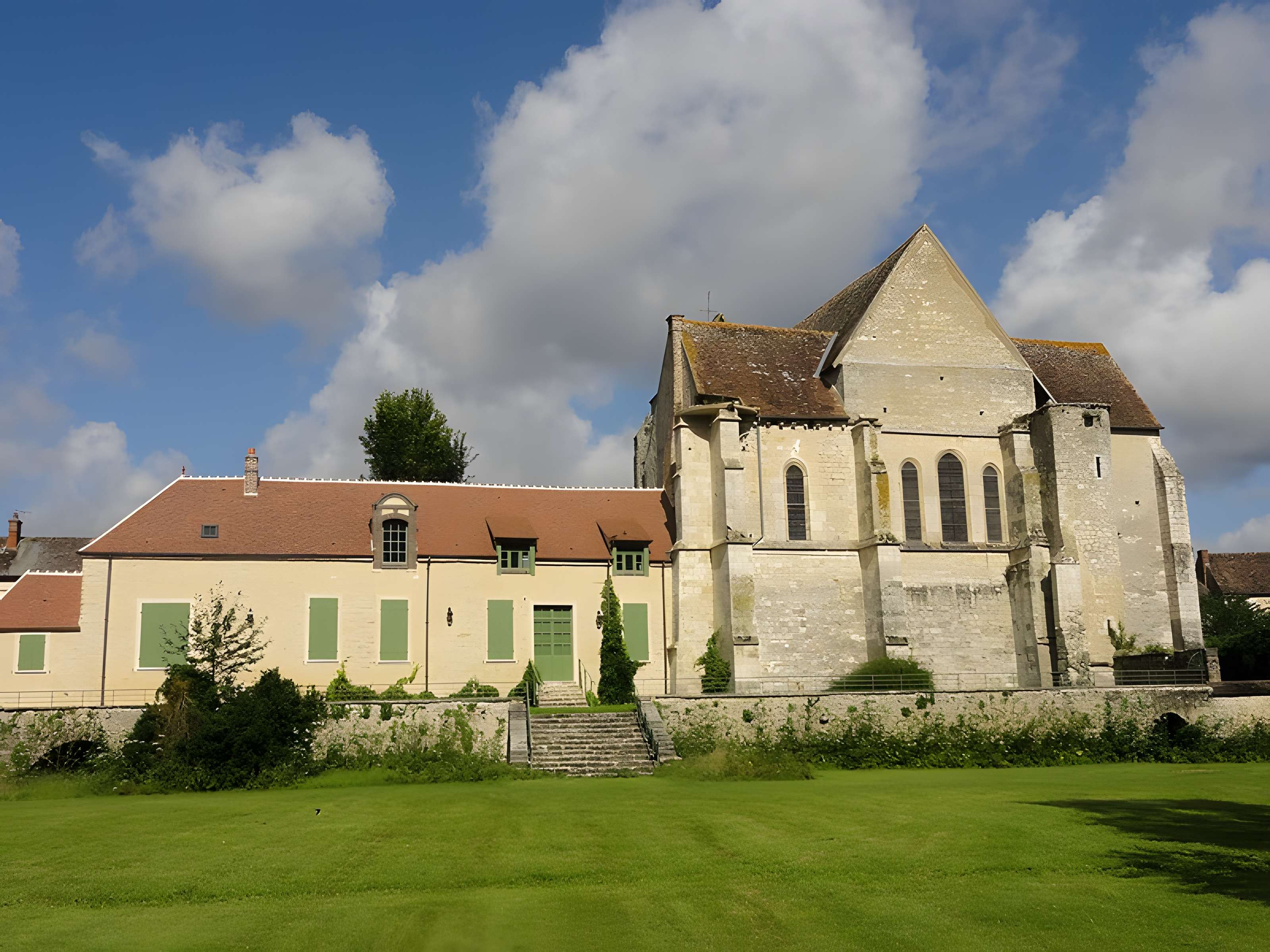 Église Notre-Dame-et-Saint-Laurent de Grez-sur-Loing