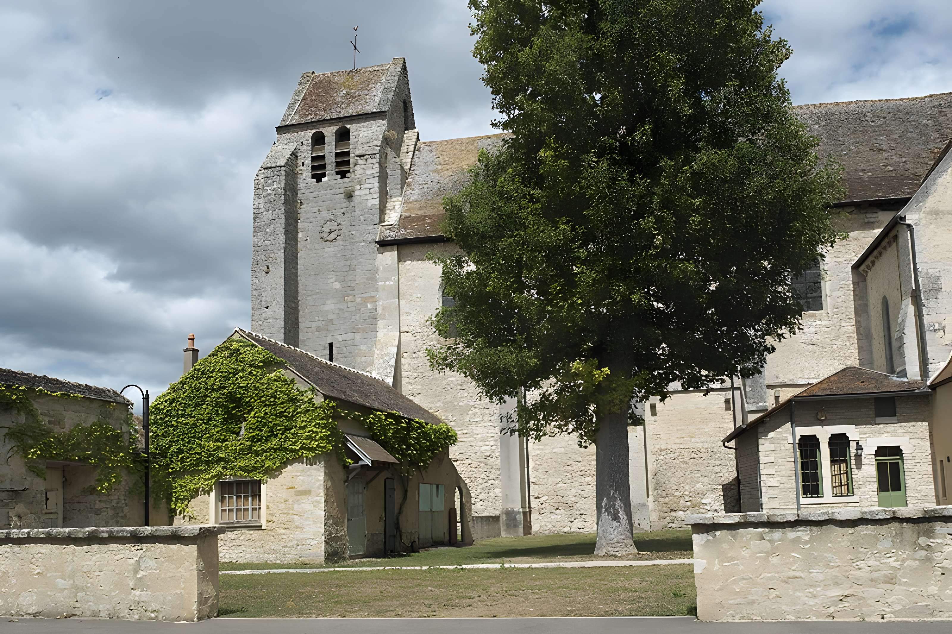 Église Notre-Dame-et-Saint-Laurent de Grez-sur-Loing