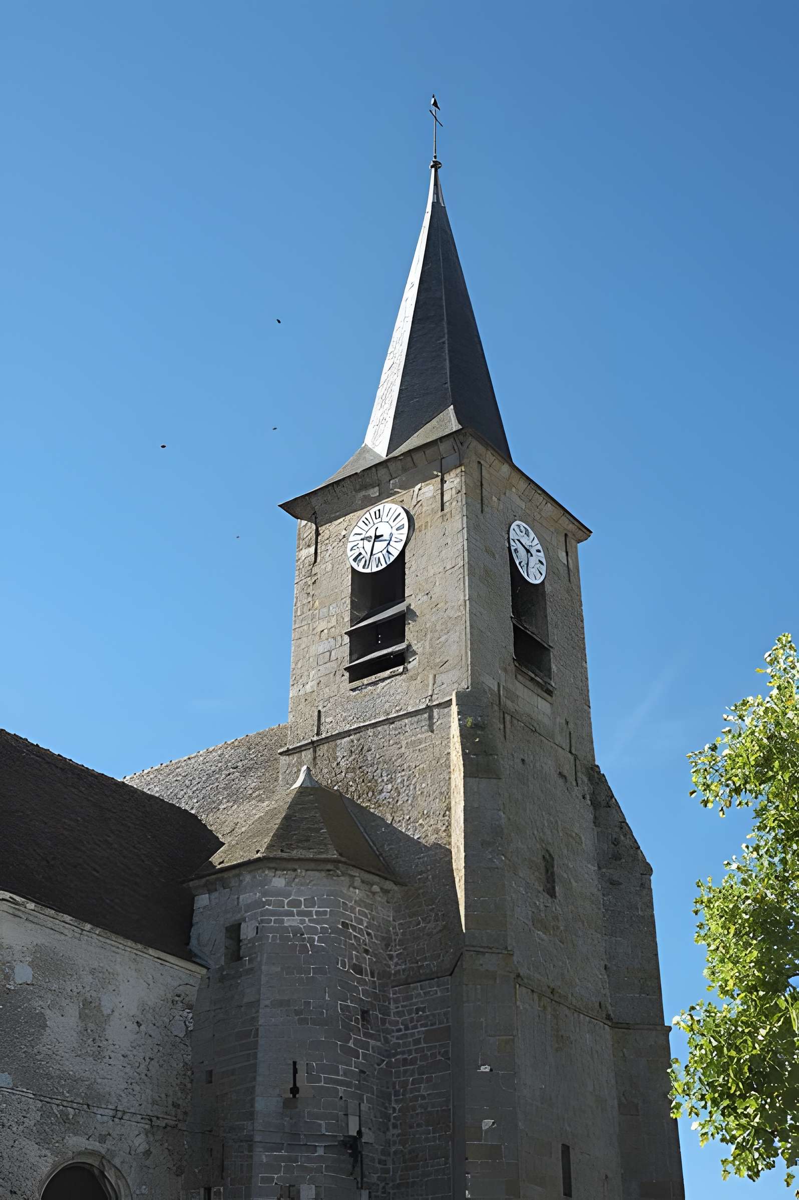 Église Notre-Dame-Sainte-Croix de Bray-sur-Seine