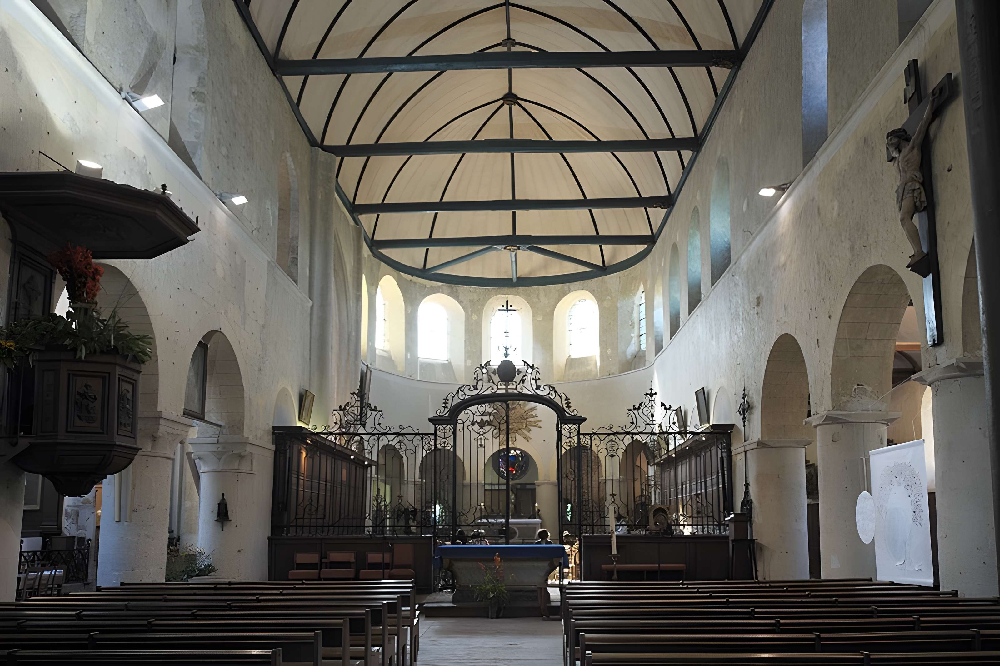 Église Notre-Dame-Sainte-Croix de Bray-sur-Seine