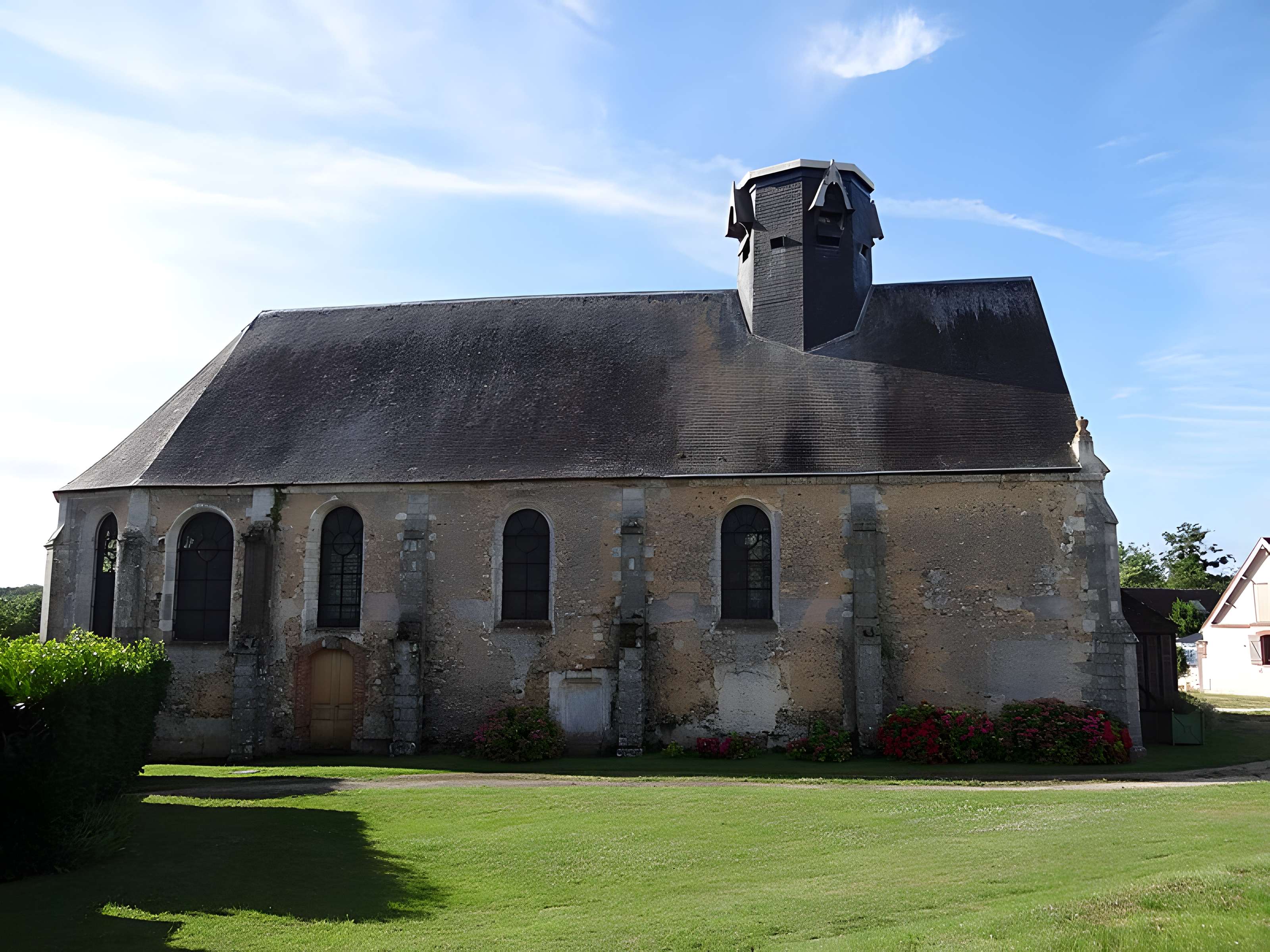 Église paroissiale Saint-Éloi-Saint-Jean-Baptiste de Crécy-Couvé
