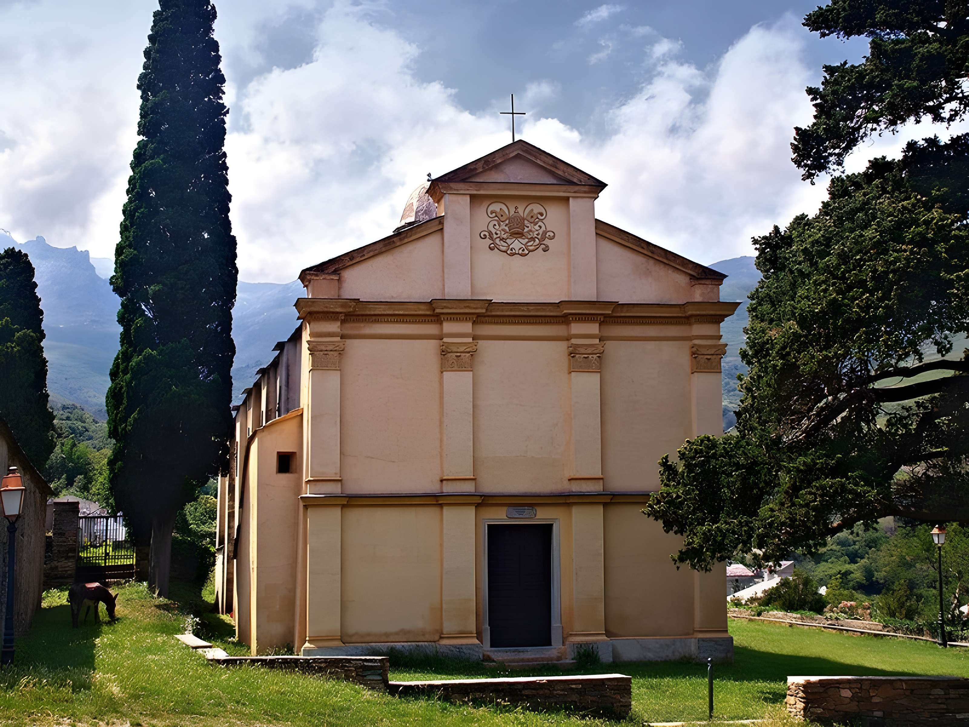 Église paroissiale Santa Maria Assunta de Brando 