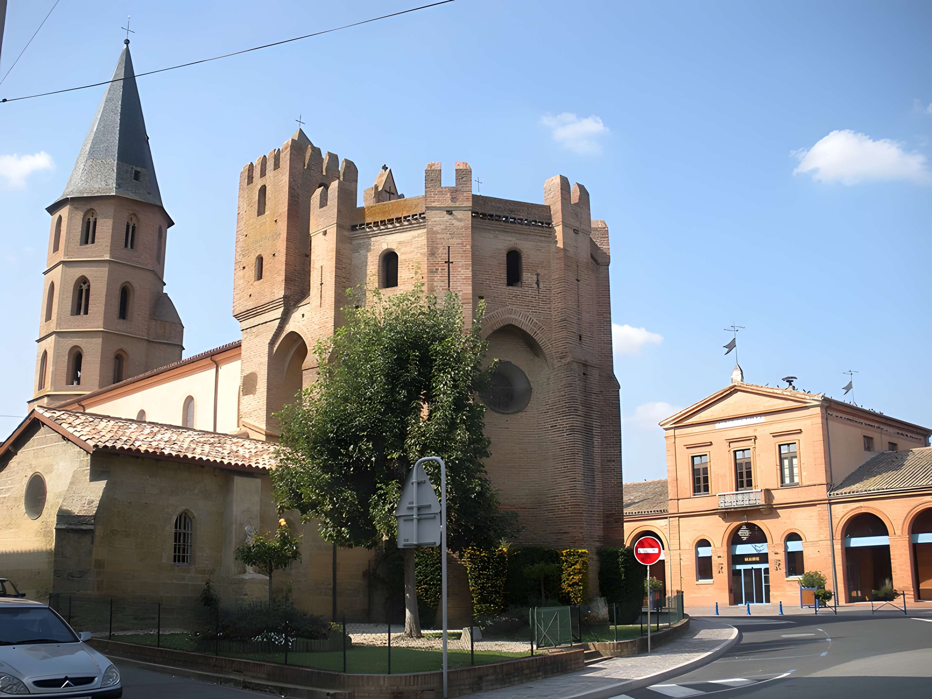 Église Saint-Adrien de L'Isle-en-Dodon
