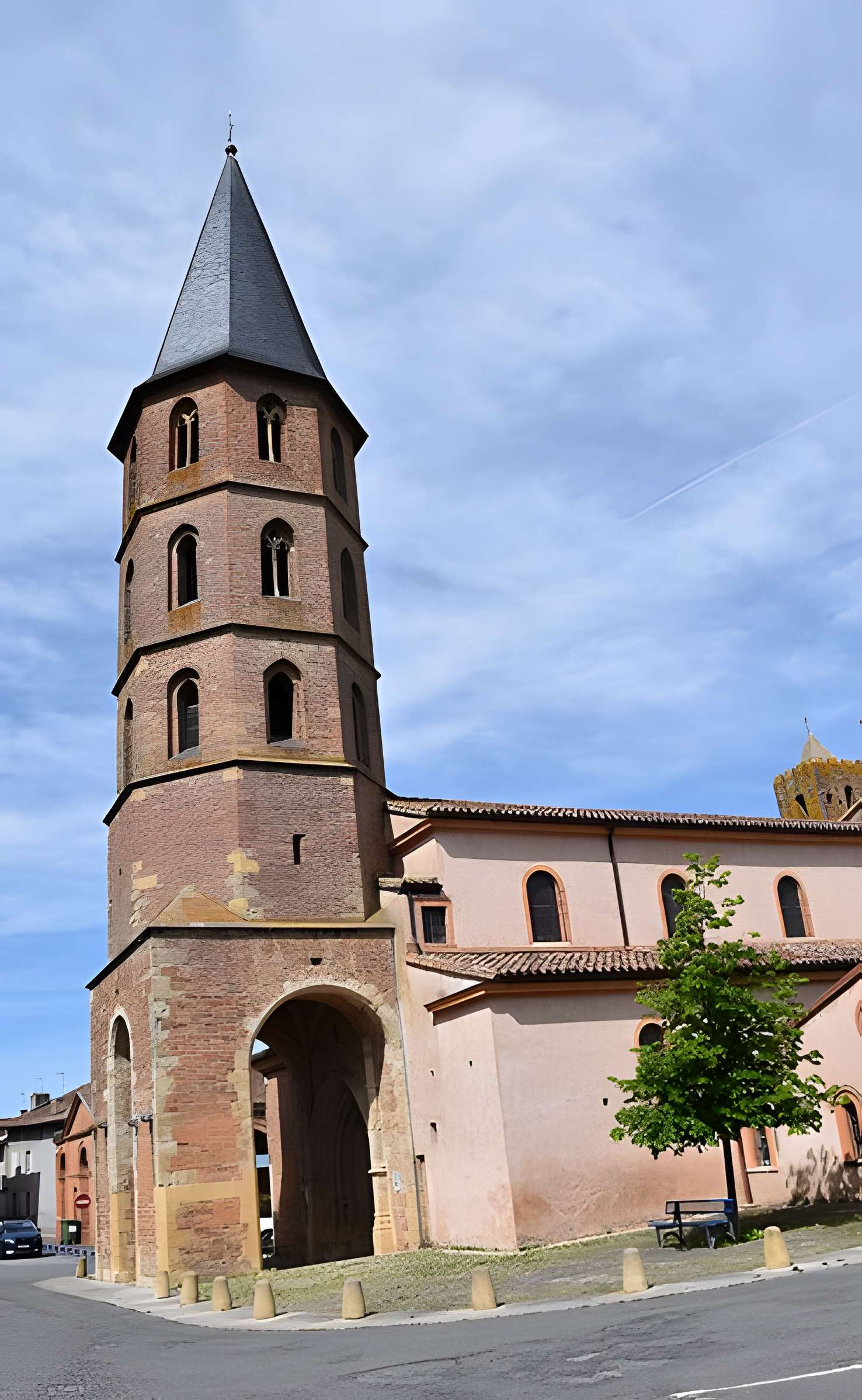 Église Saint-Adrien de L'Isle-en-Dodon