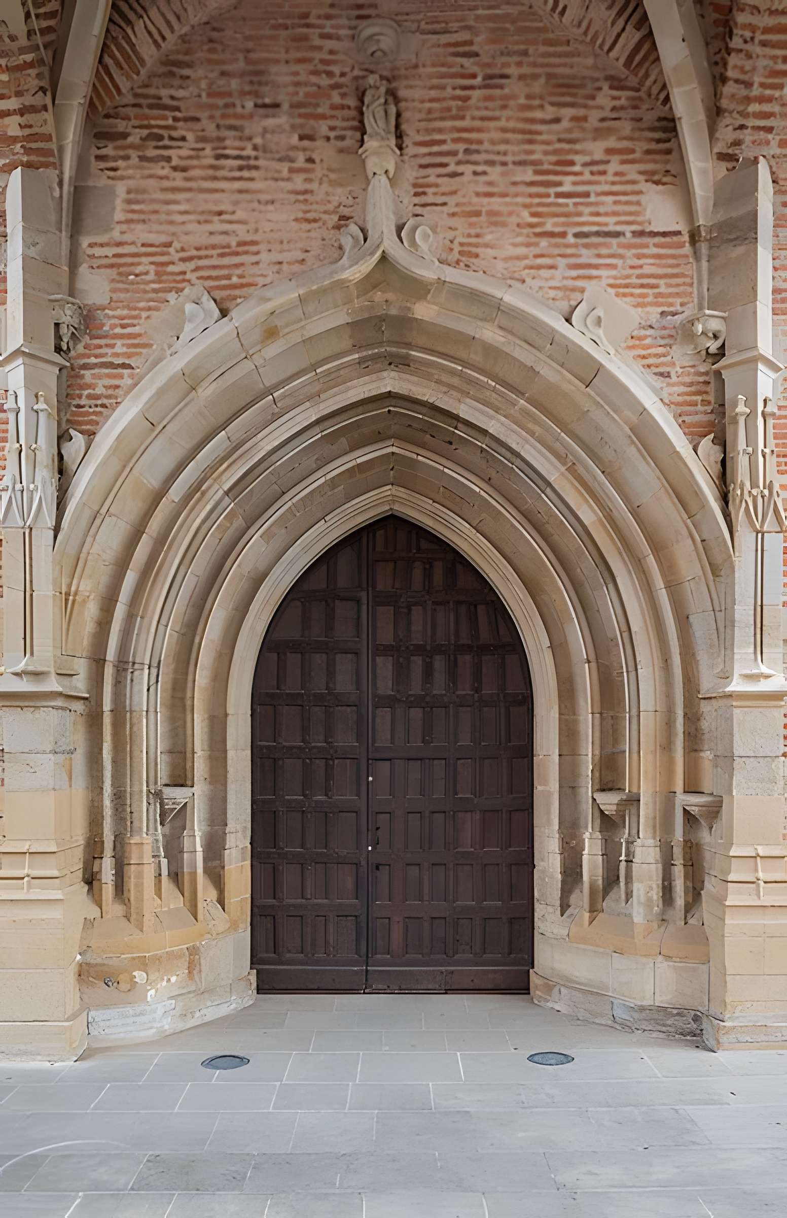 Église Saint-Adrien de L'Isle-en-Dodon