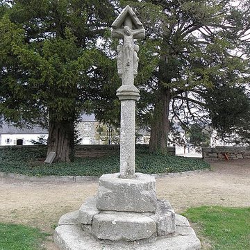 Église Saint-Agapit de Plouégat-Guérand