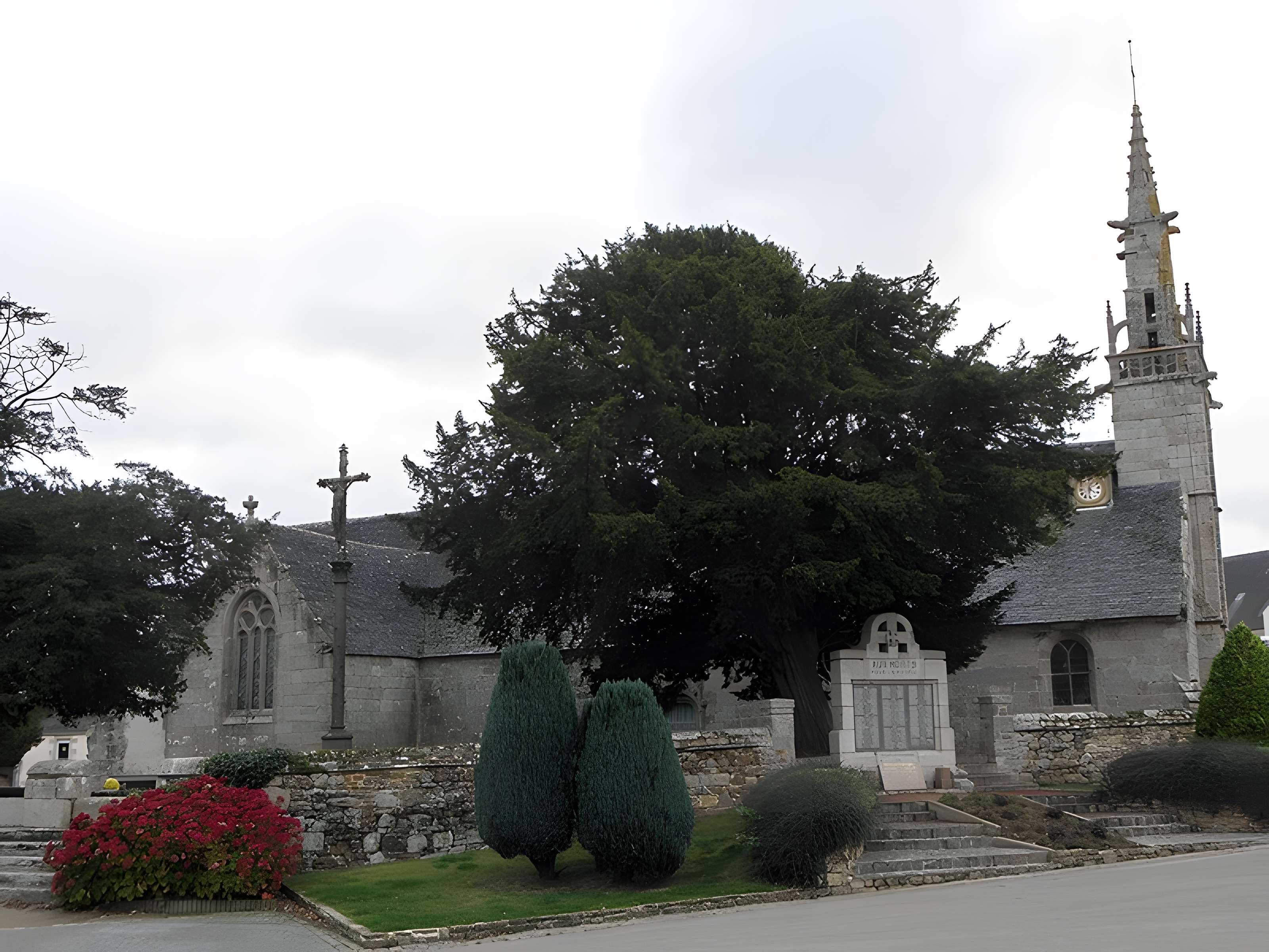 Église Saint-Agapit de Plouégat-Guérand