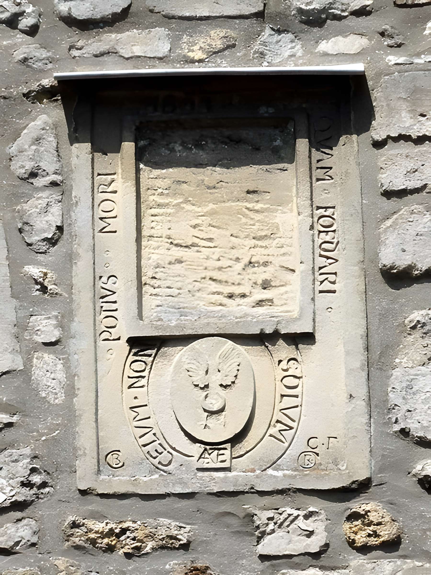 Église Saint-Aignan d'Arthies