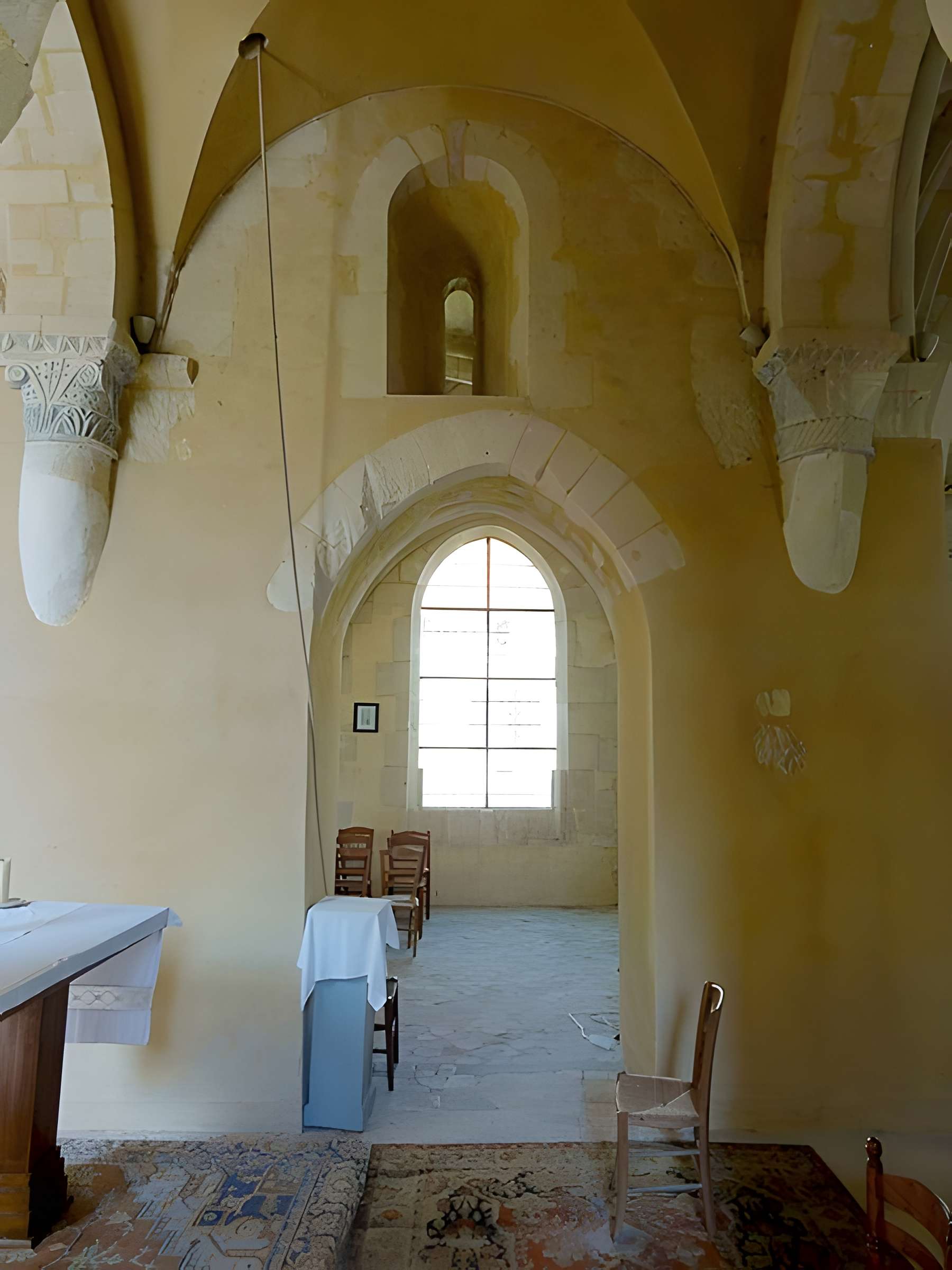 Église Saint-Aignan d'Arthies