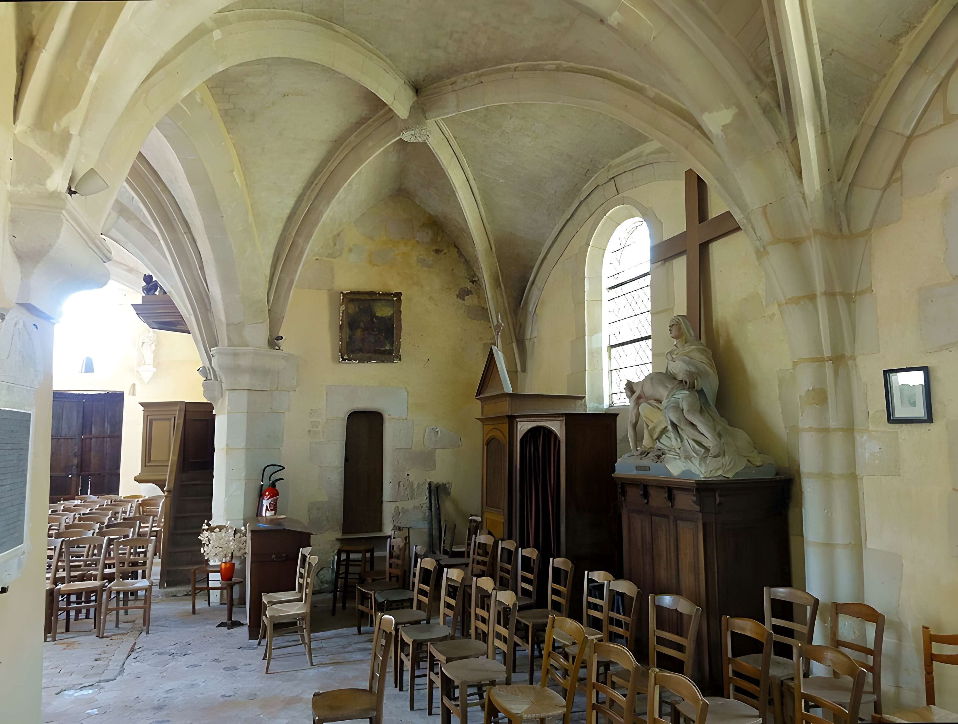 Église Saint-Aignan d'Arthies