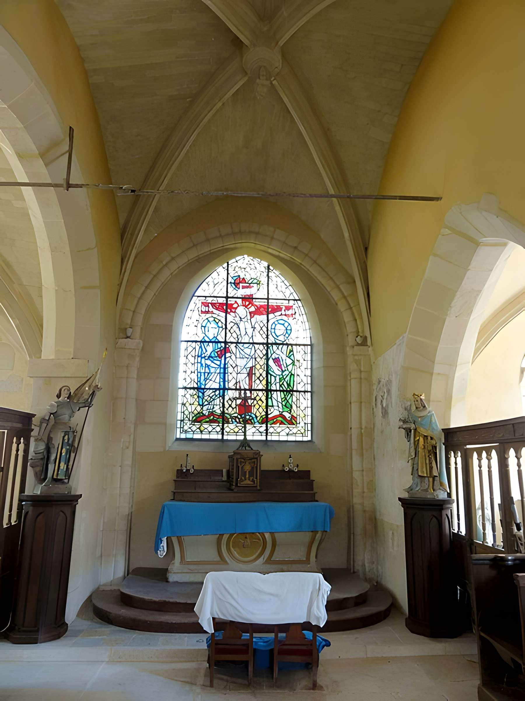 Église Saint-Aignan d'Arthies