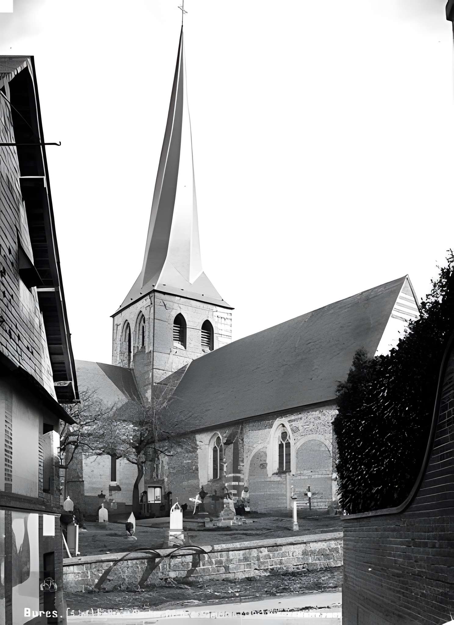 Église Saint-Aignan de Bures-en-Bray