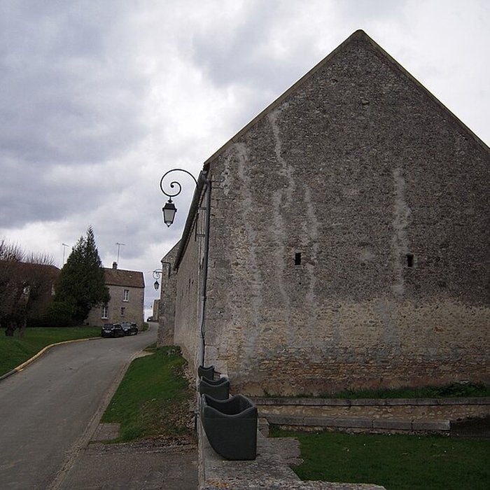 Photo de Église Saint-Aignan de Chalou-Moulineux