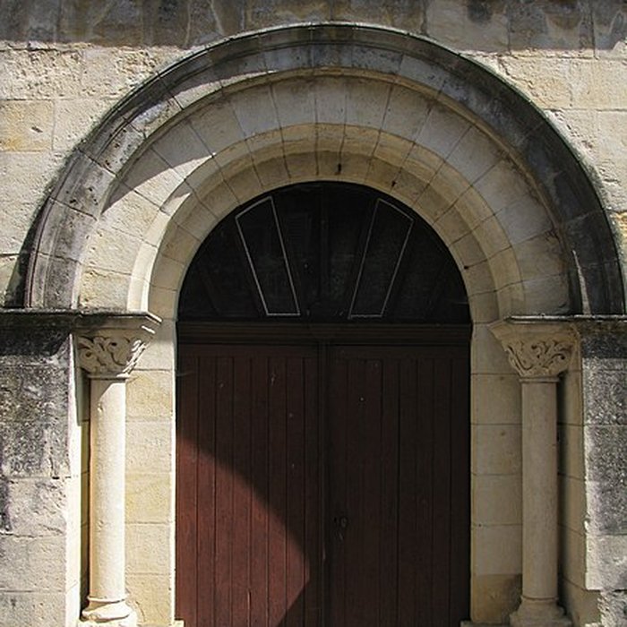 Photo de Église Saint-Aignan de Luthenay-Uxeloup