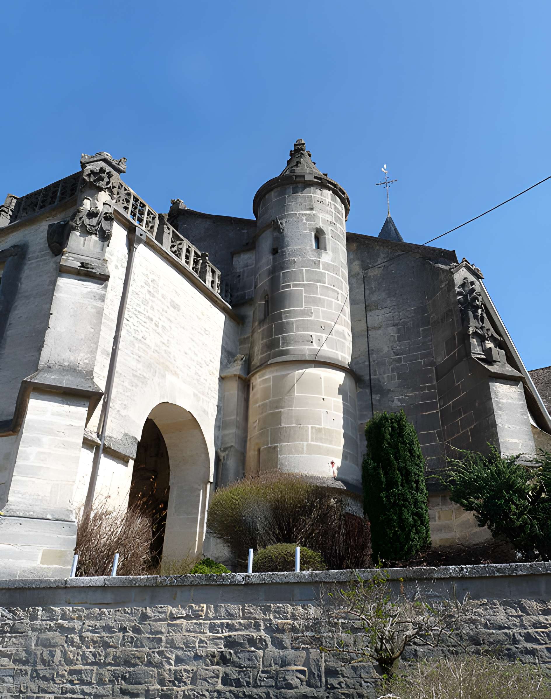 Église Saint-Aignan de Poissons