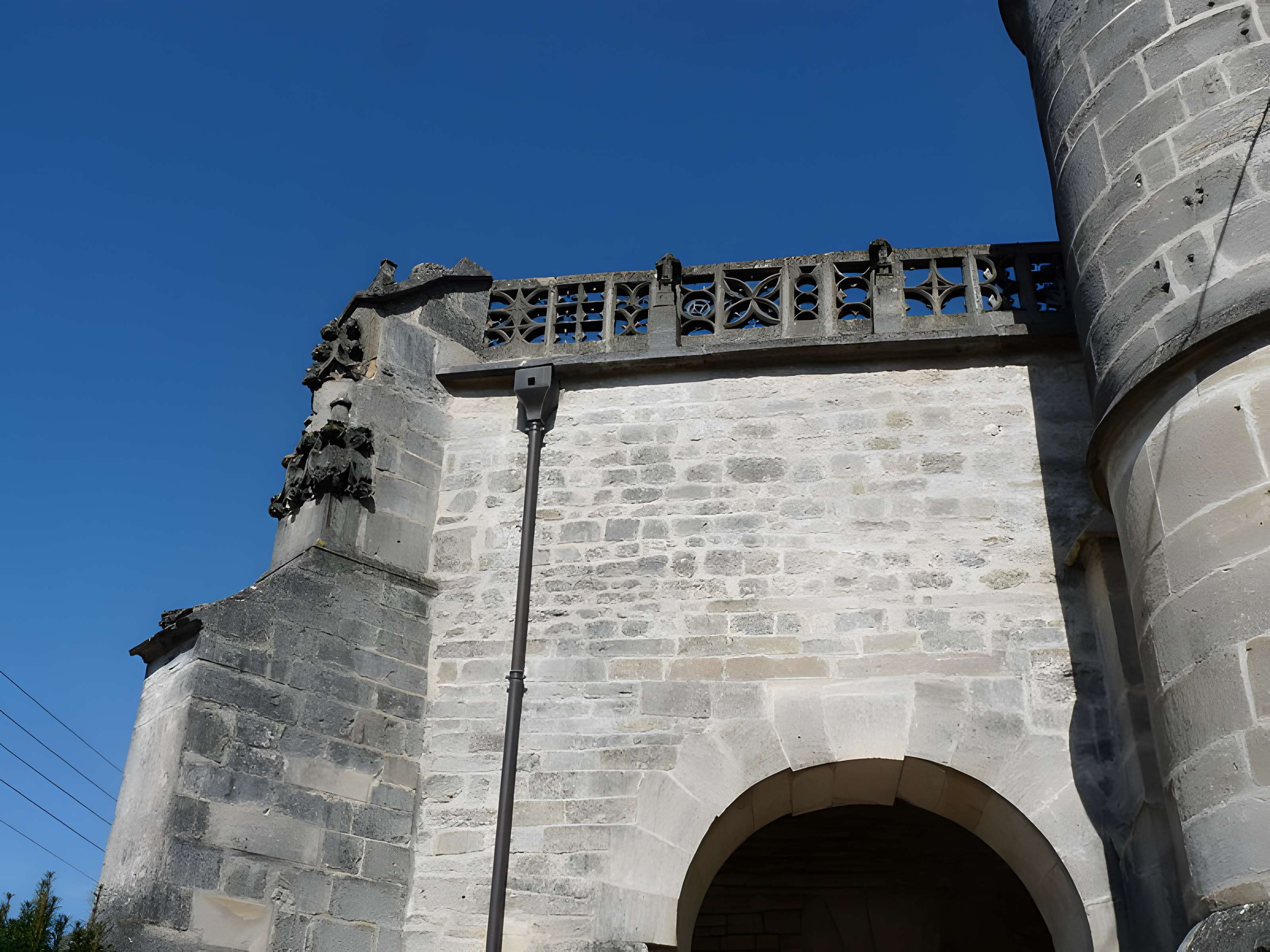 Église Saint-Aignan de Poissons