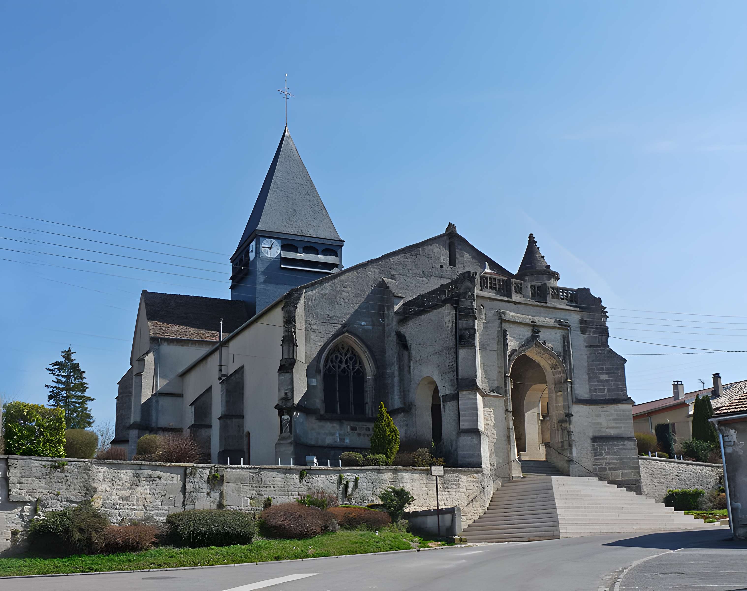 Église Saint-Aignan de Poissons