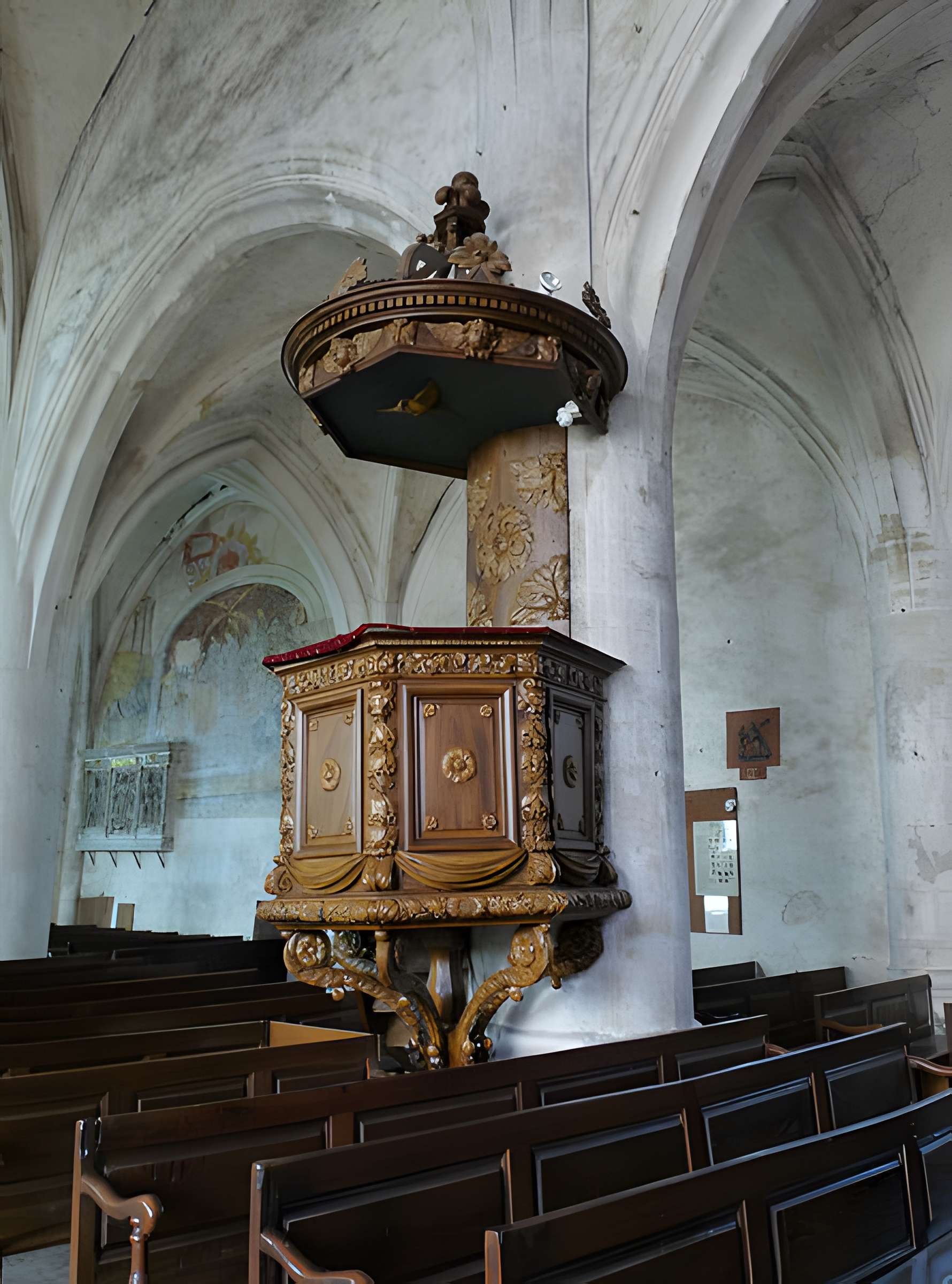 Église Saint-Aignan de Poissons