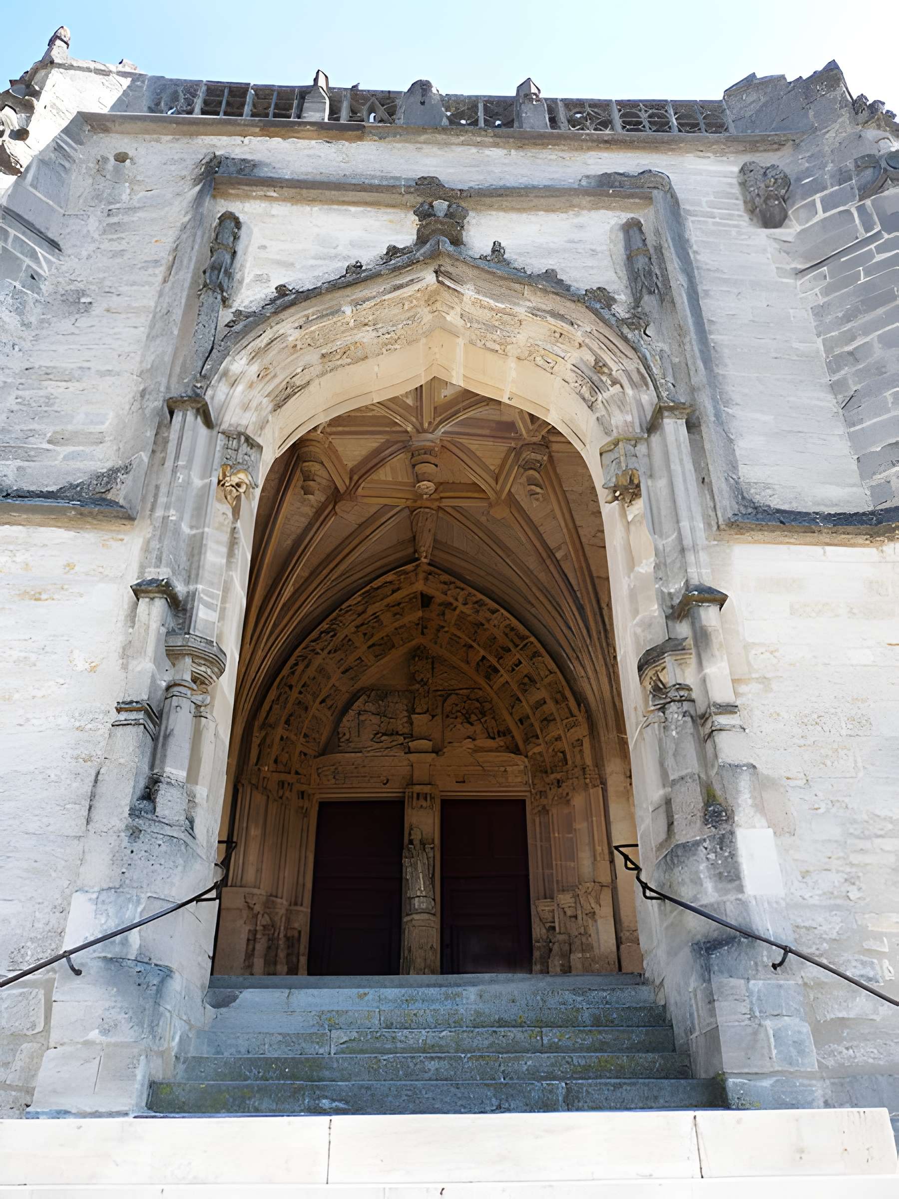 Église Saint-Aignan de Poissons
