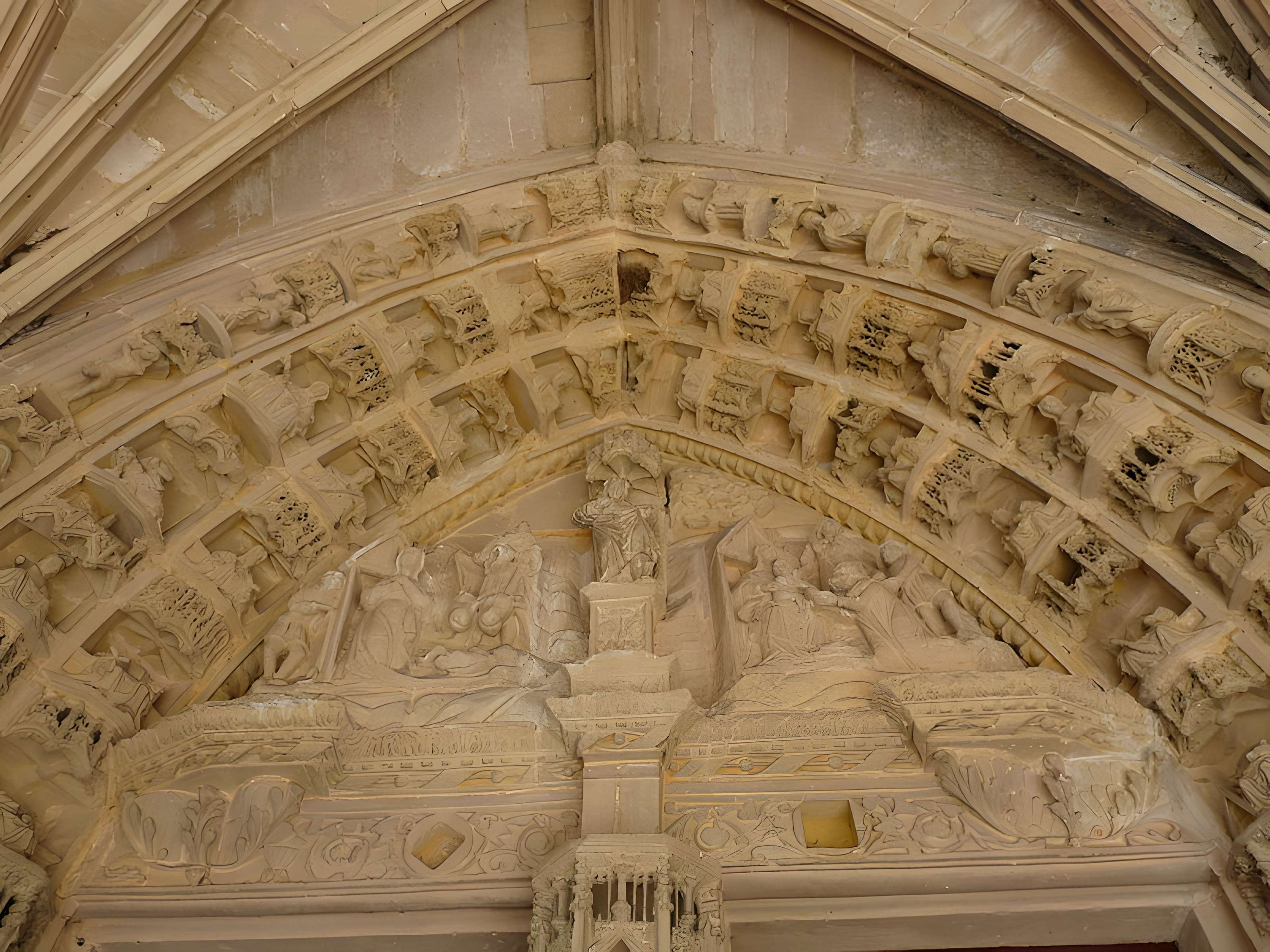 Église Saint-Aignan de Poissons