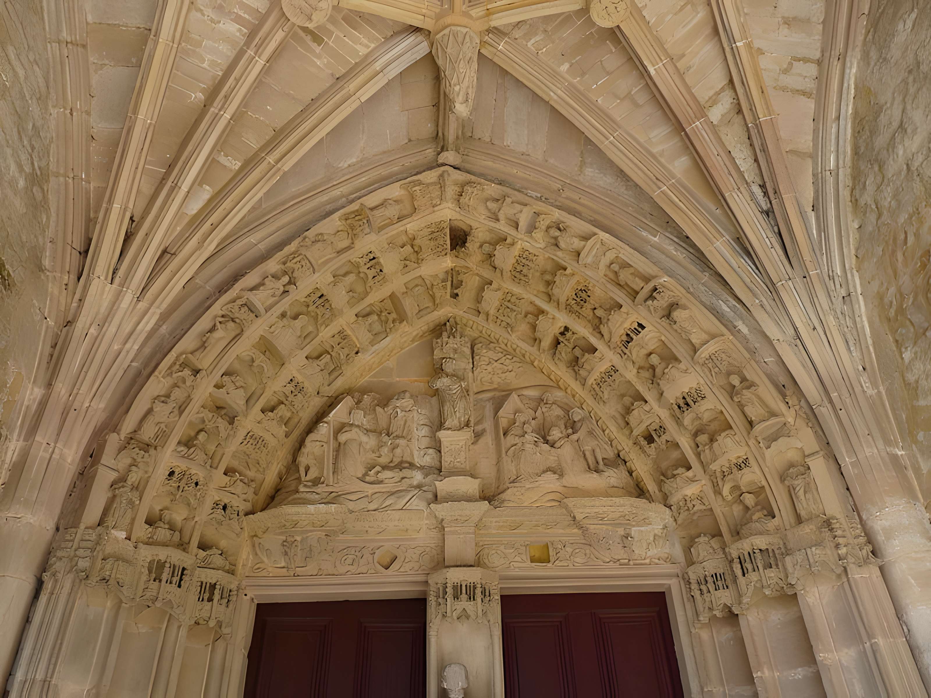 Église Saint-Aignan de Poissons