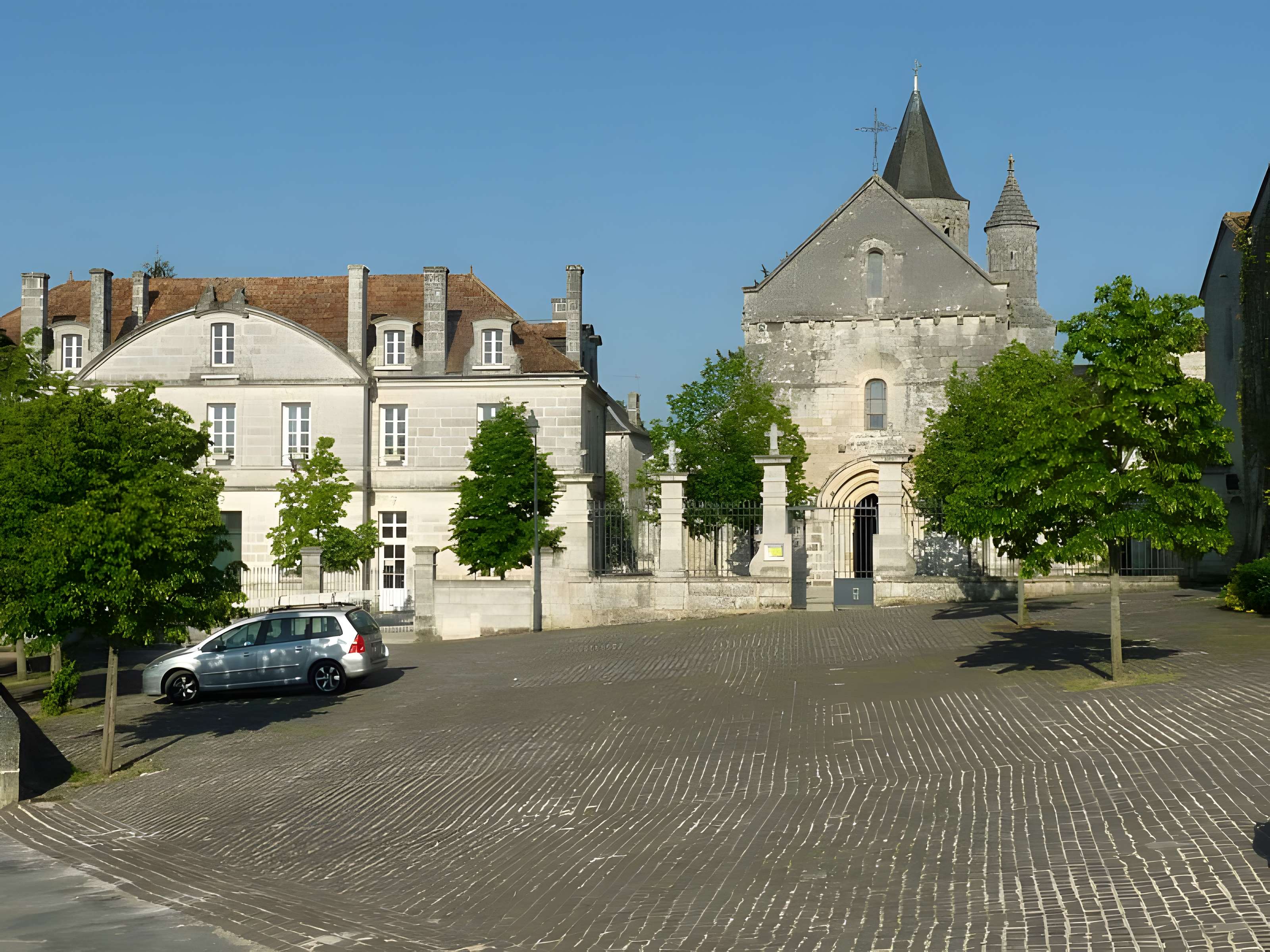 Église Saint-Aignant de Torsac