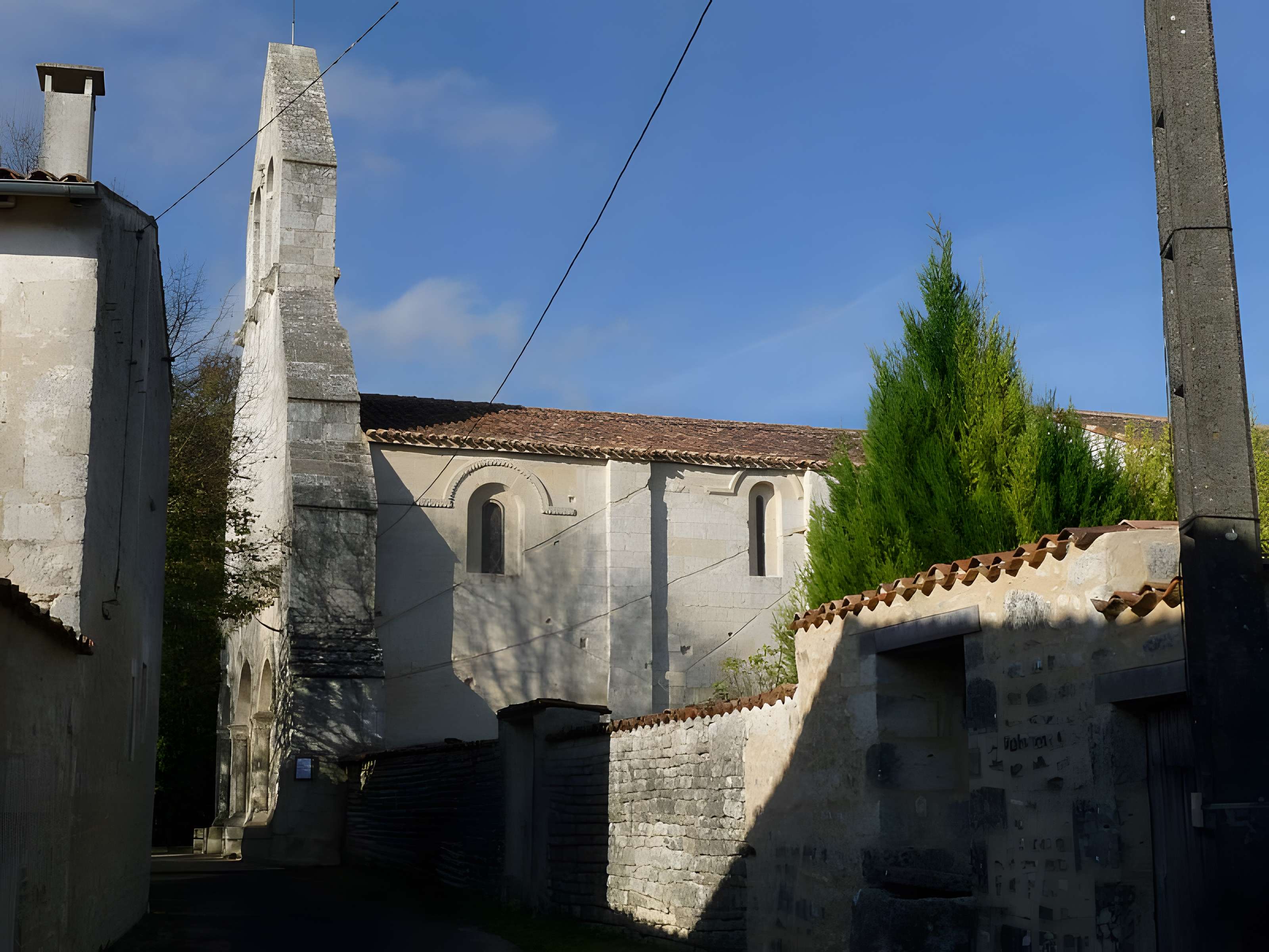 Église Saint-Alban de Bresdon
