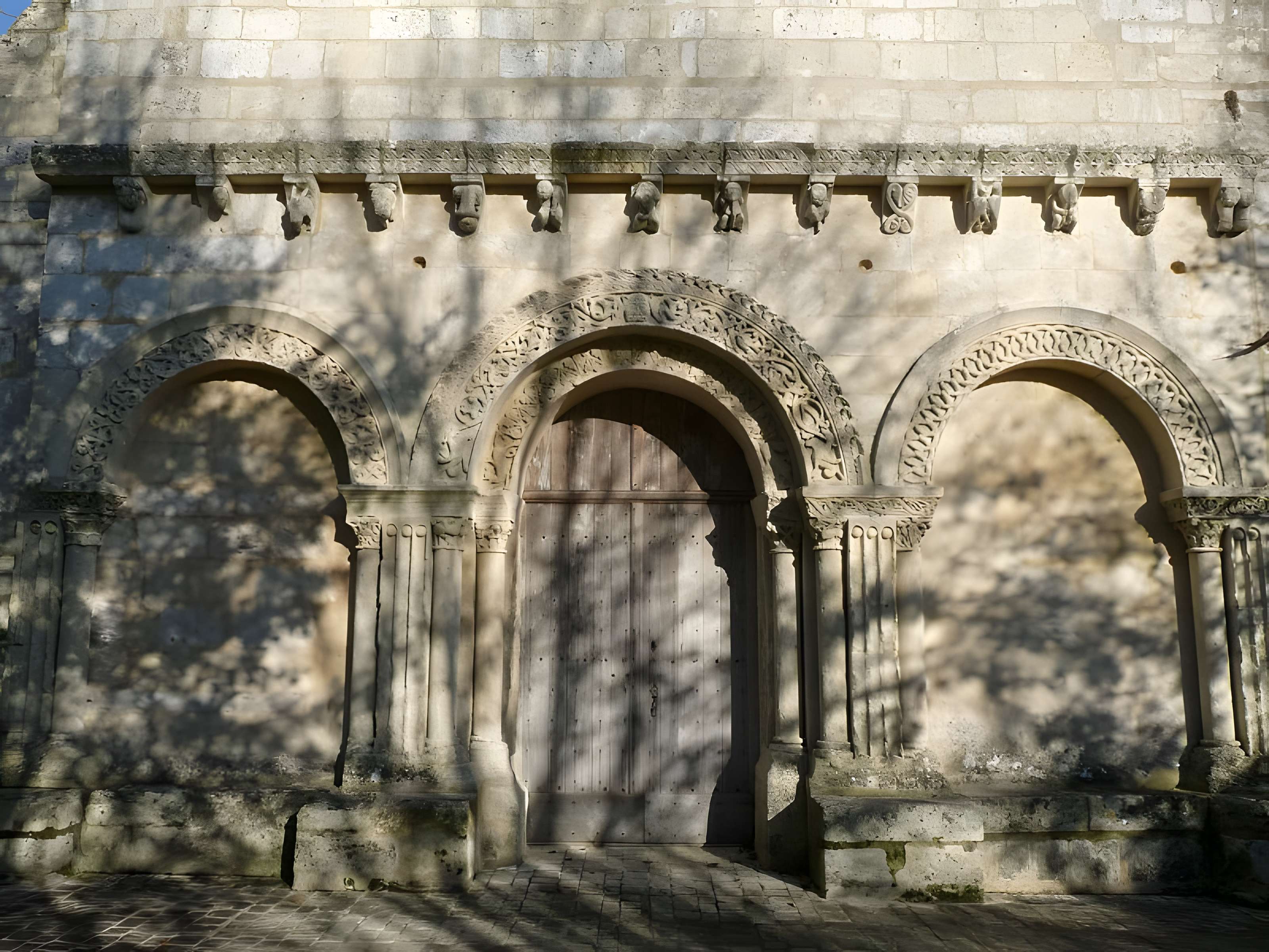 Église Saint-Alban de Bresdon