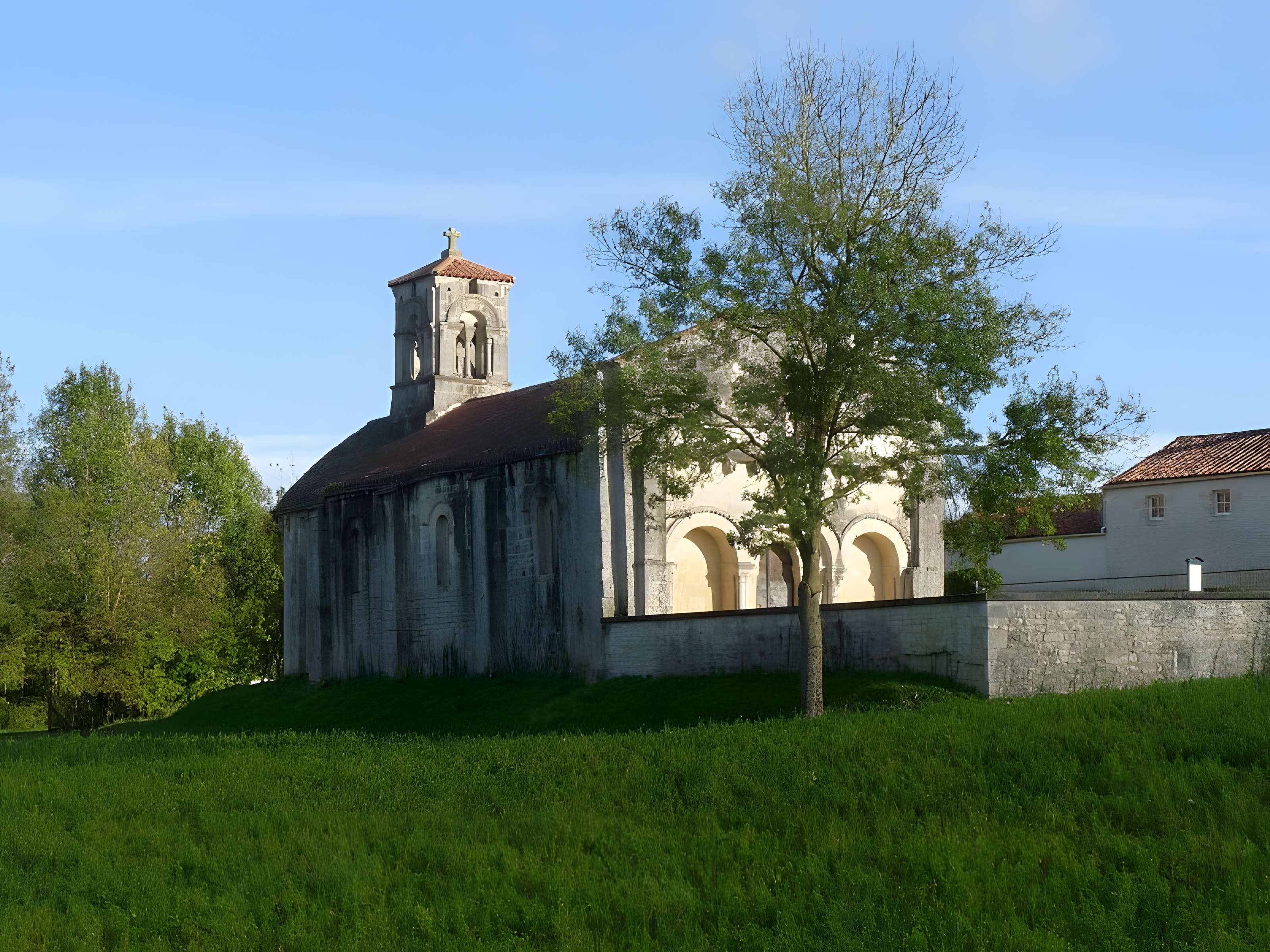 Église Saint-Alban de Saint-Ouen