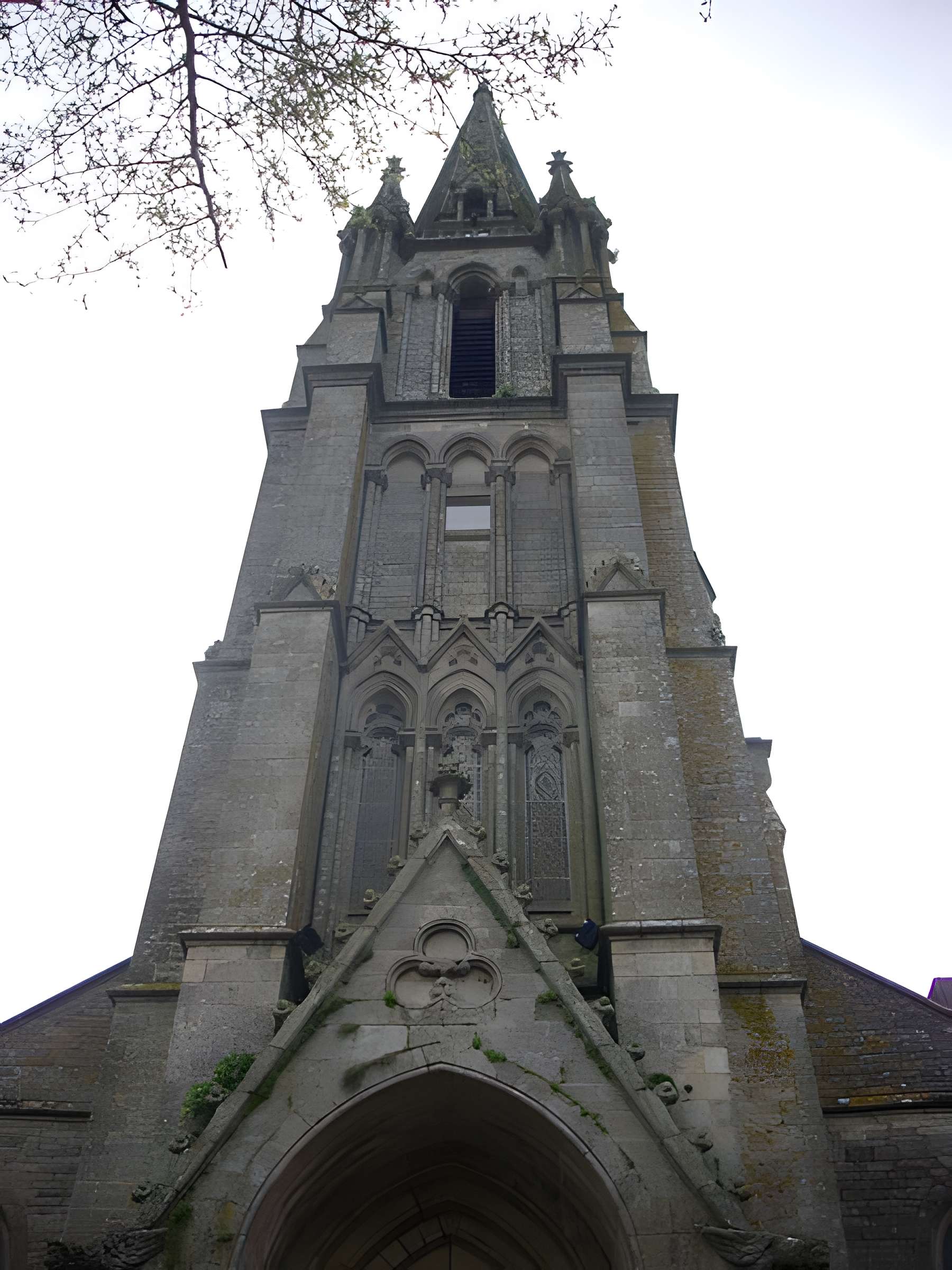 Église Saint-Alban d'Elven