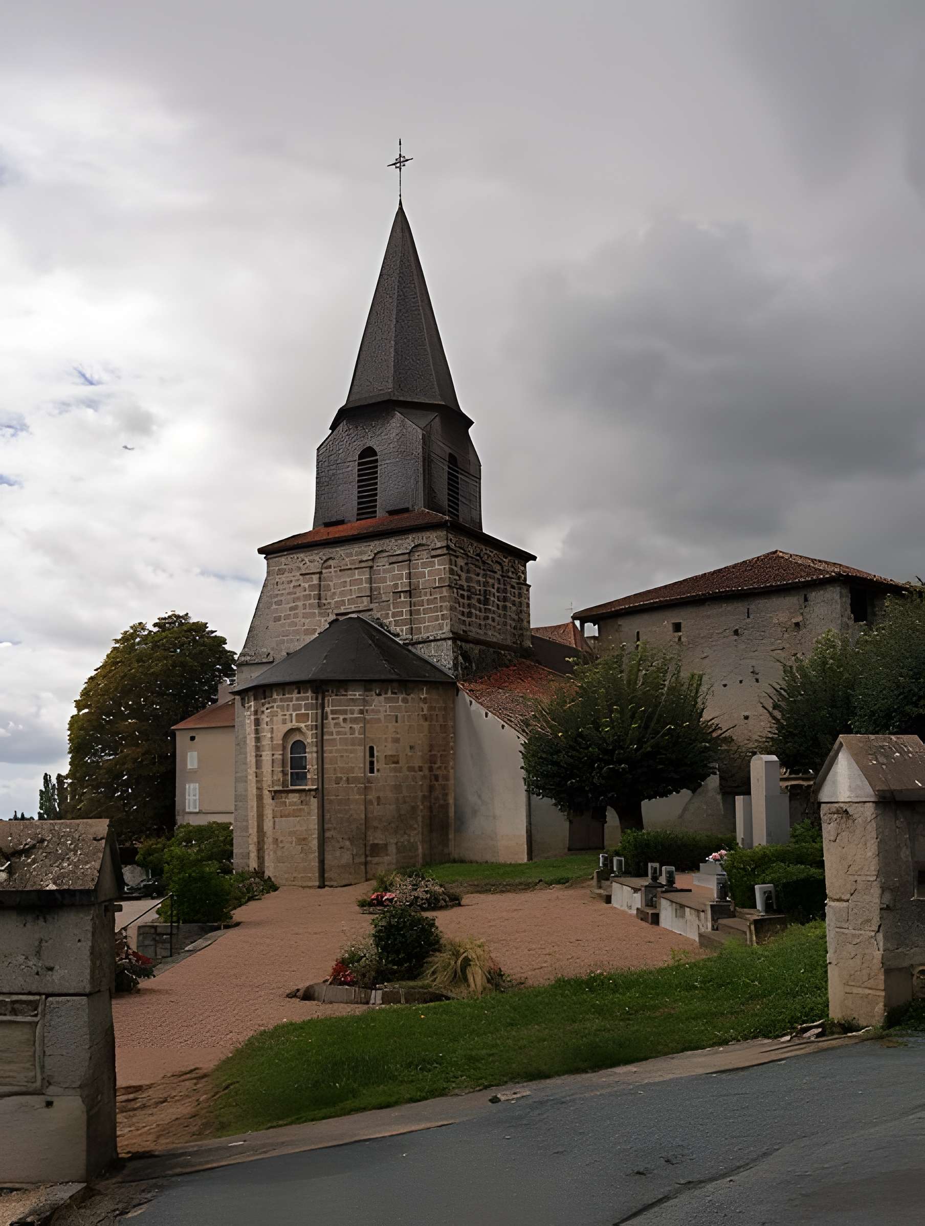 Église Saint-Amand de Marval