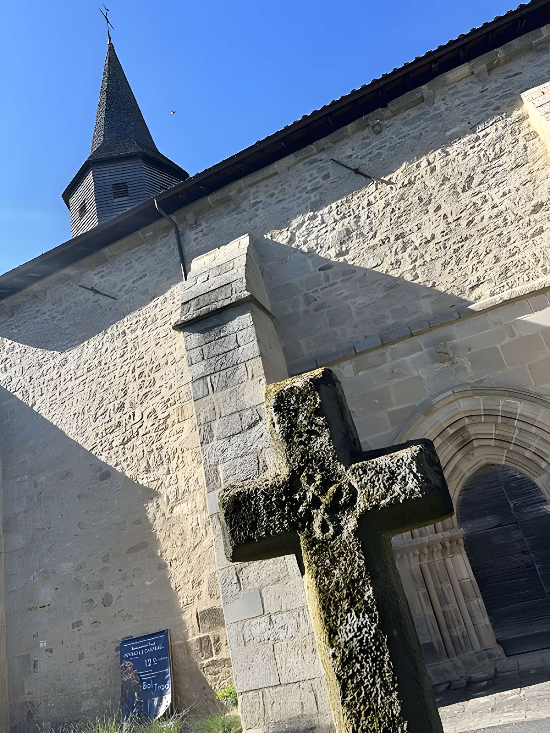 Église Saint-Amand de Saint-Amand-le-Petit