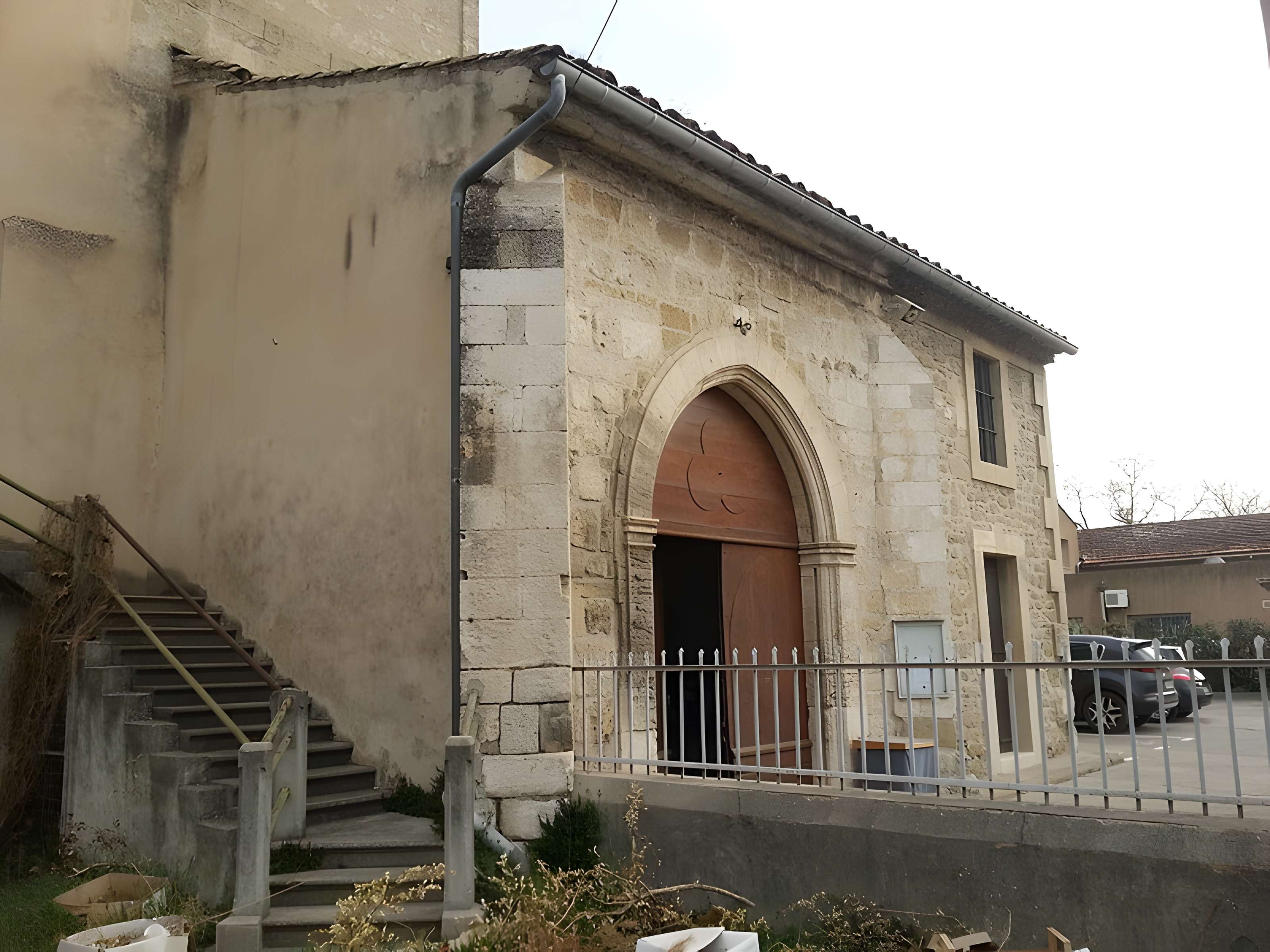 Église Saint-Amand de Sénas