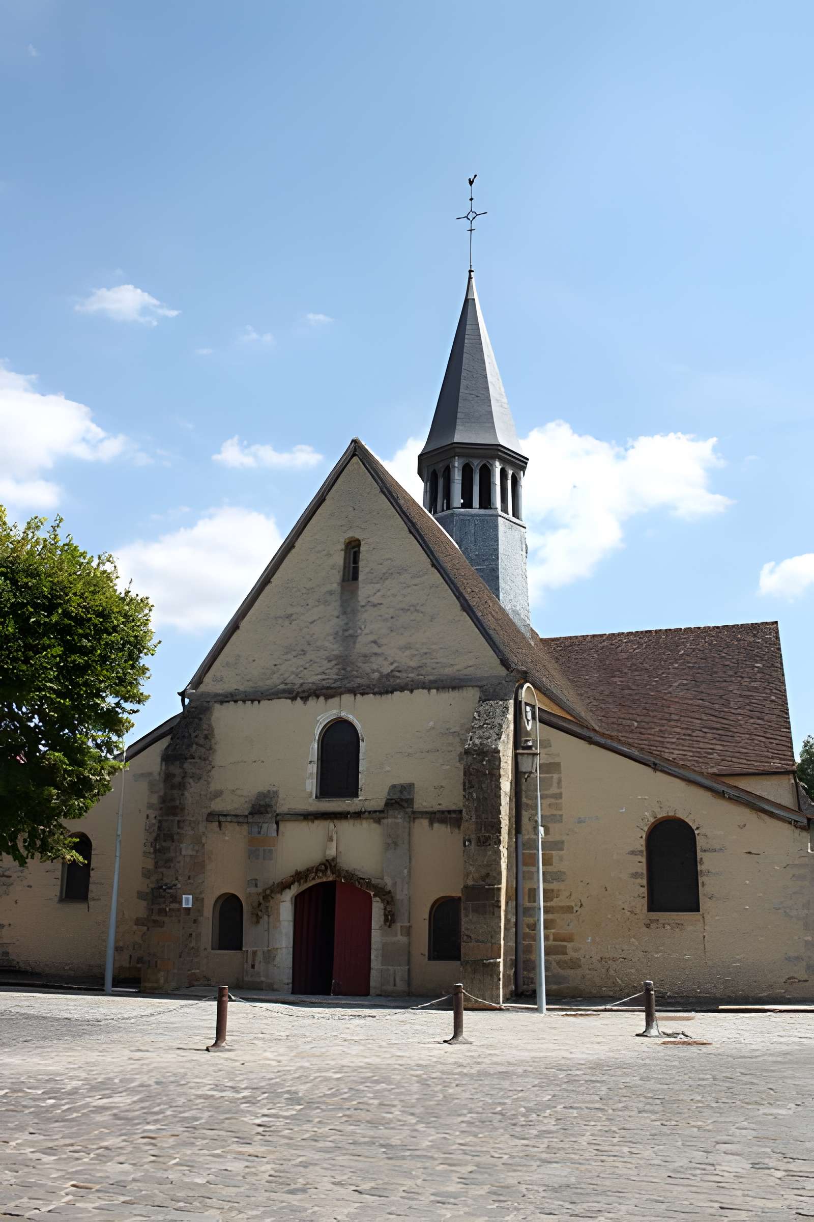 Église Saint-Amand de Thomery