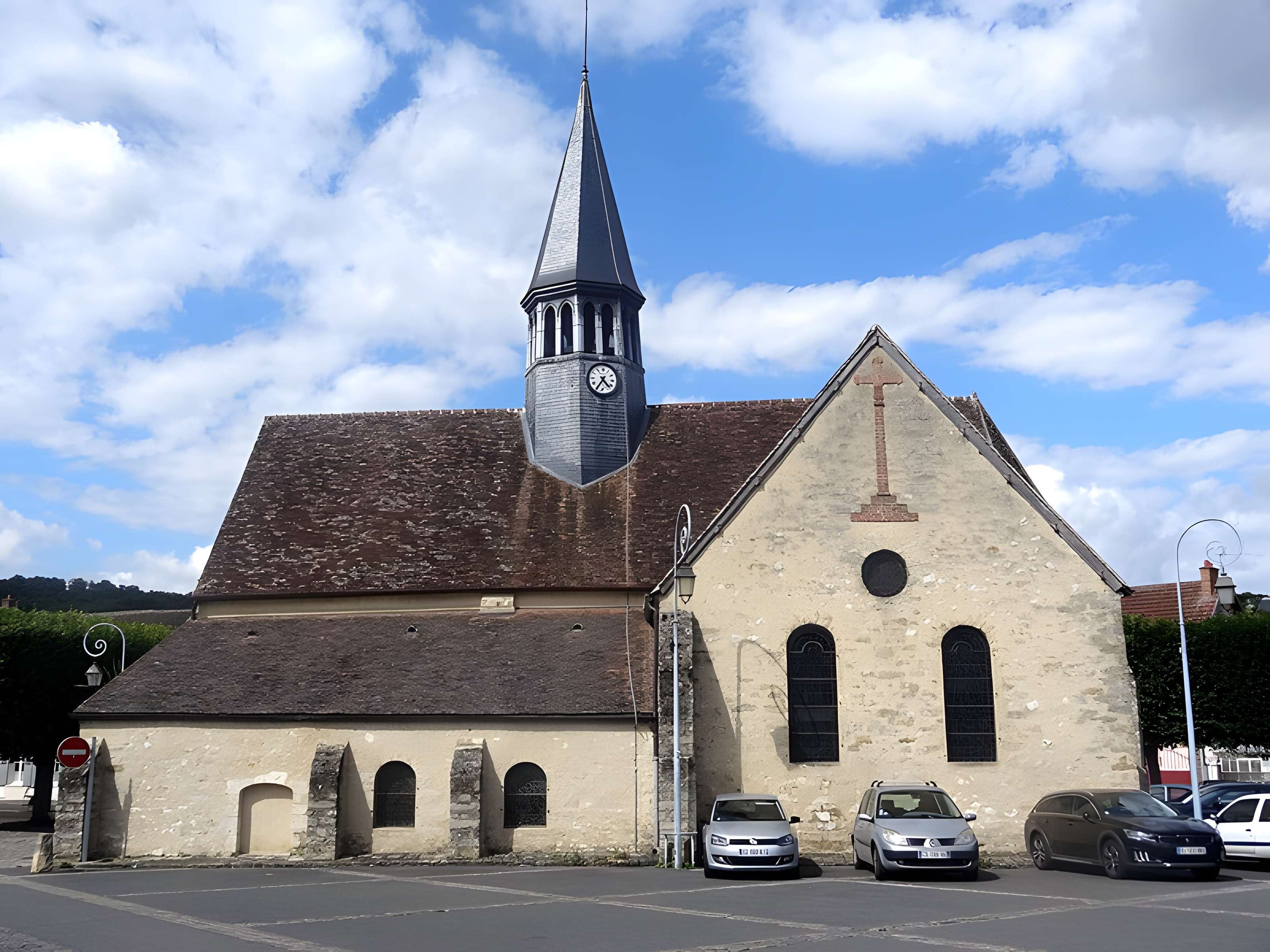 Église Saint-Amand de Thomery