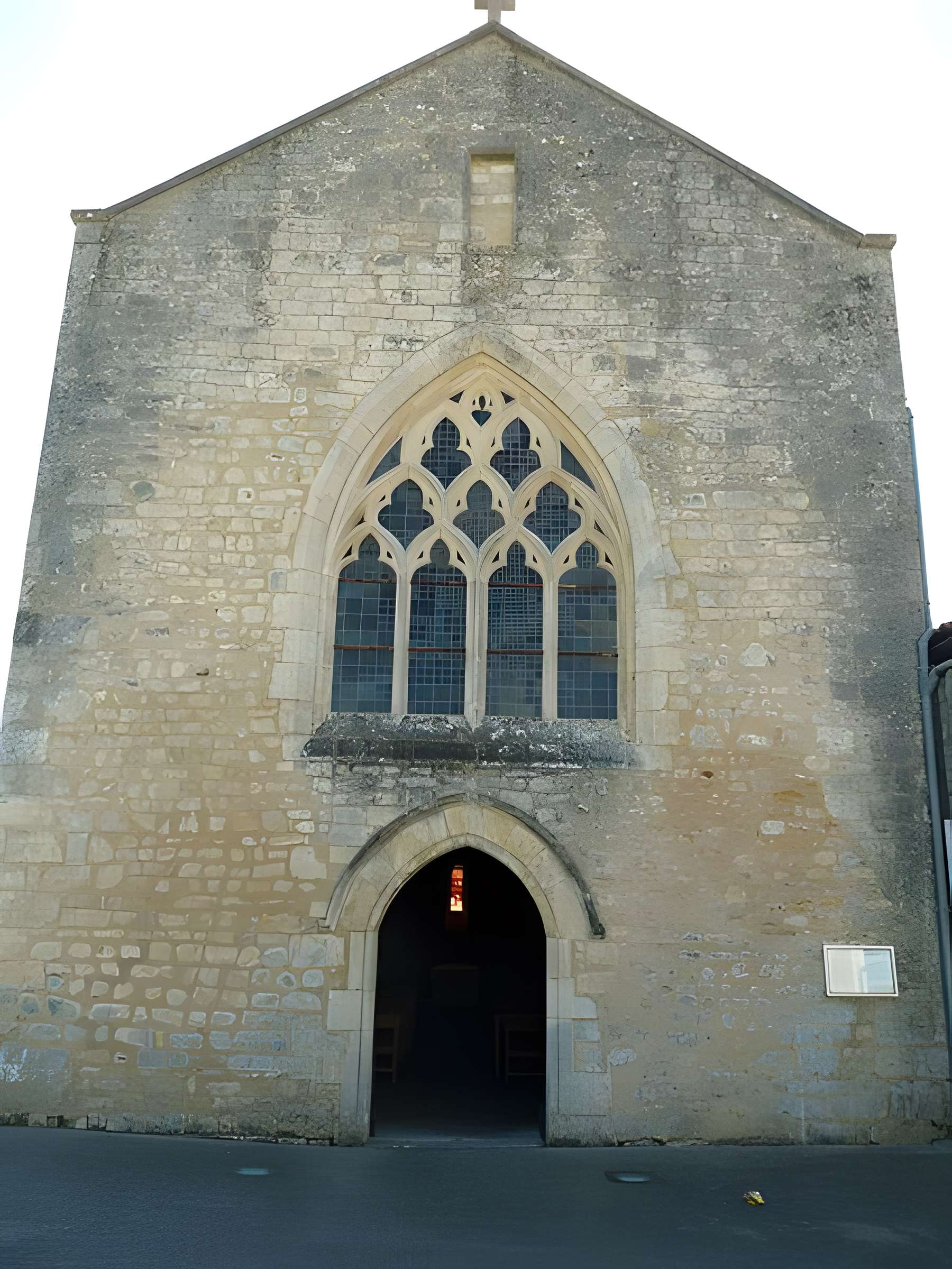 Église Saint-Amant de Saint-Amant-de-Bonnieure
