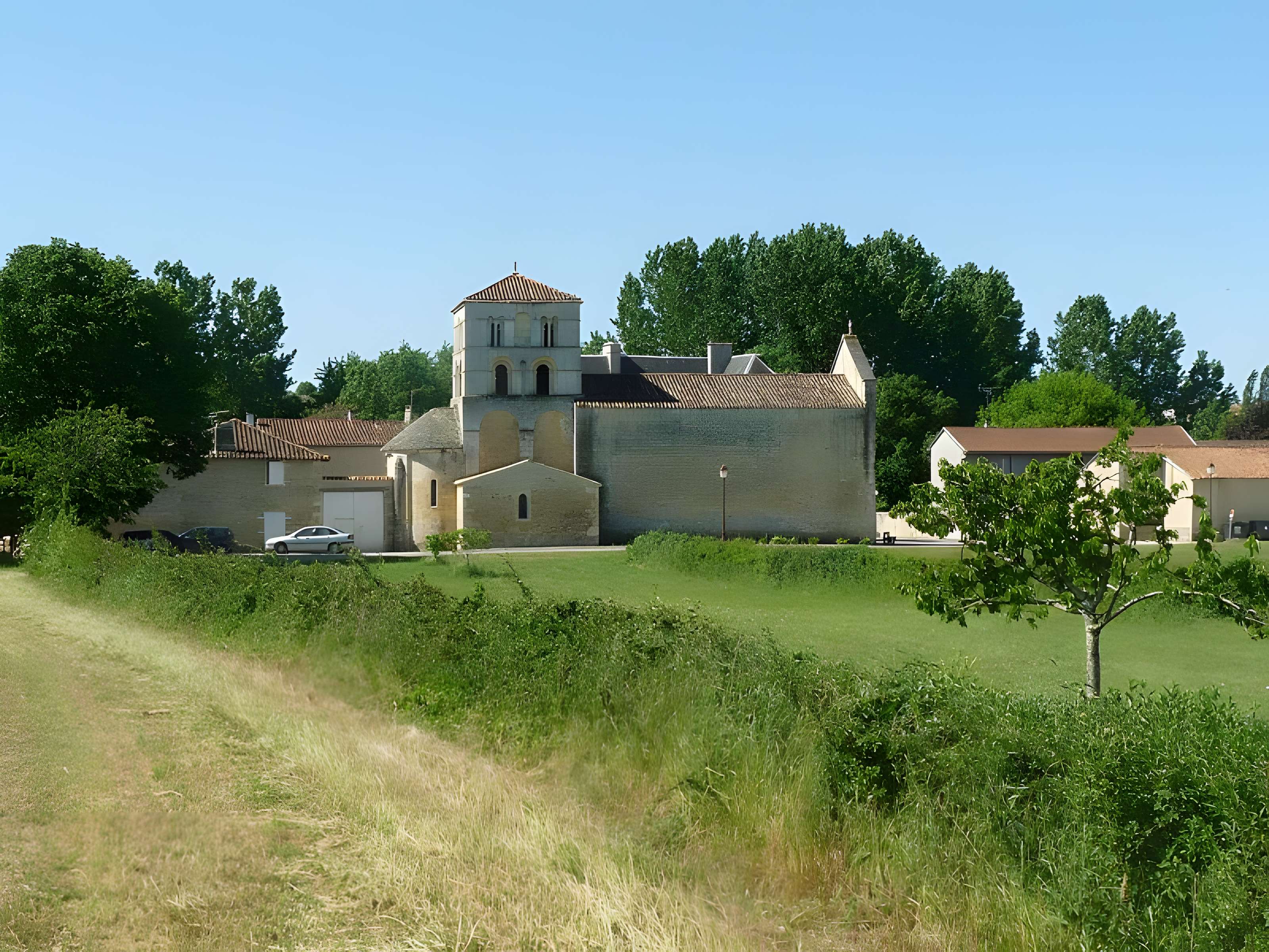 Église Saint-Amant de Saint-Amant-de-Bonnieure