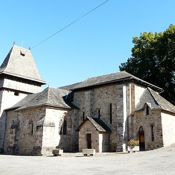 Église Saint-Amant de Saint-Chamant