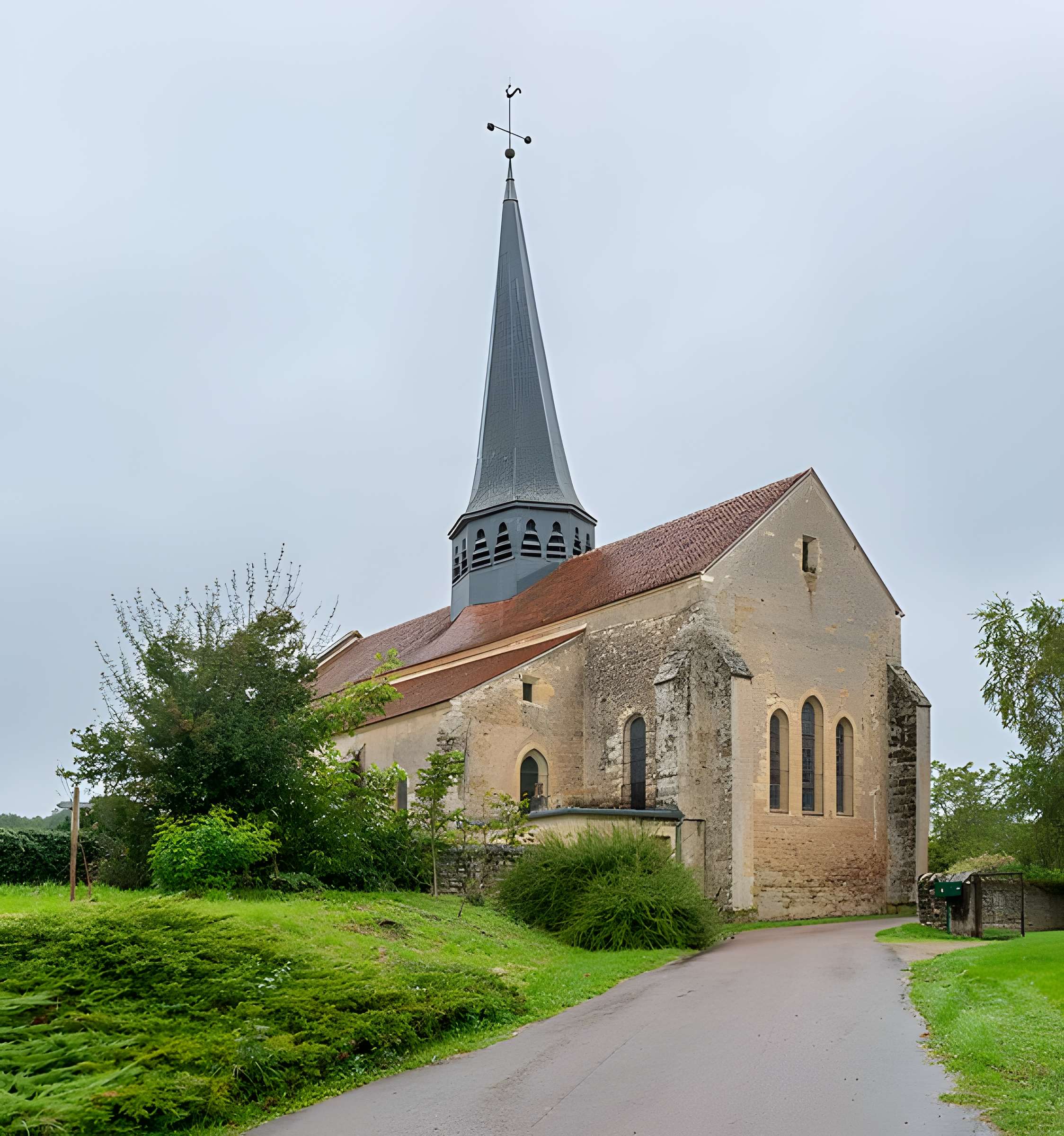 Église Saint-Andoche de Héry