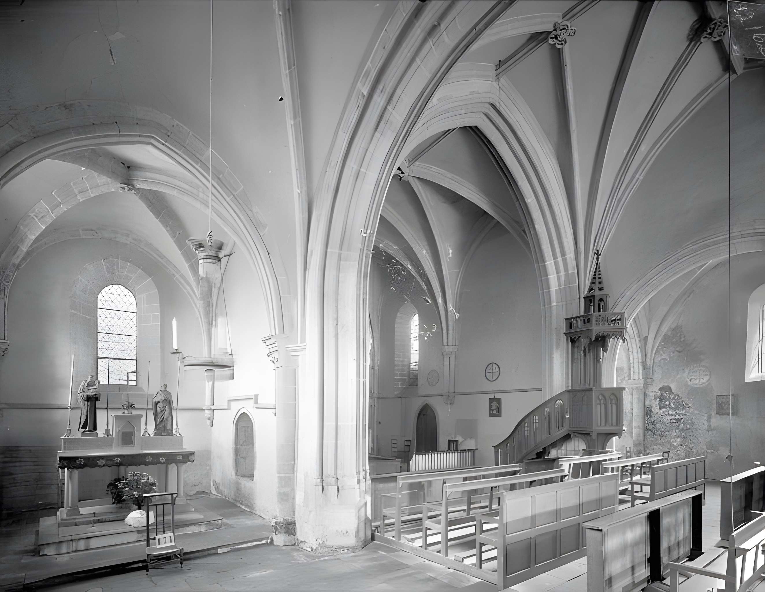 Église Saint-Andoche de Héry