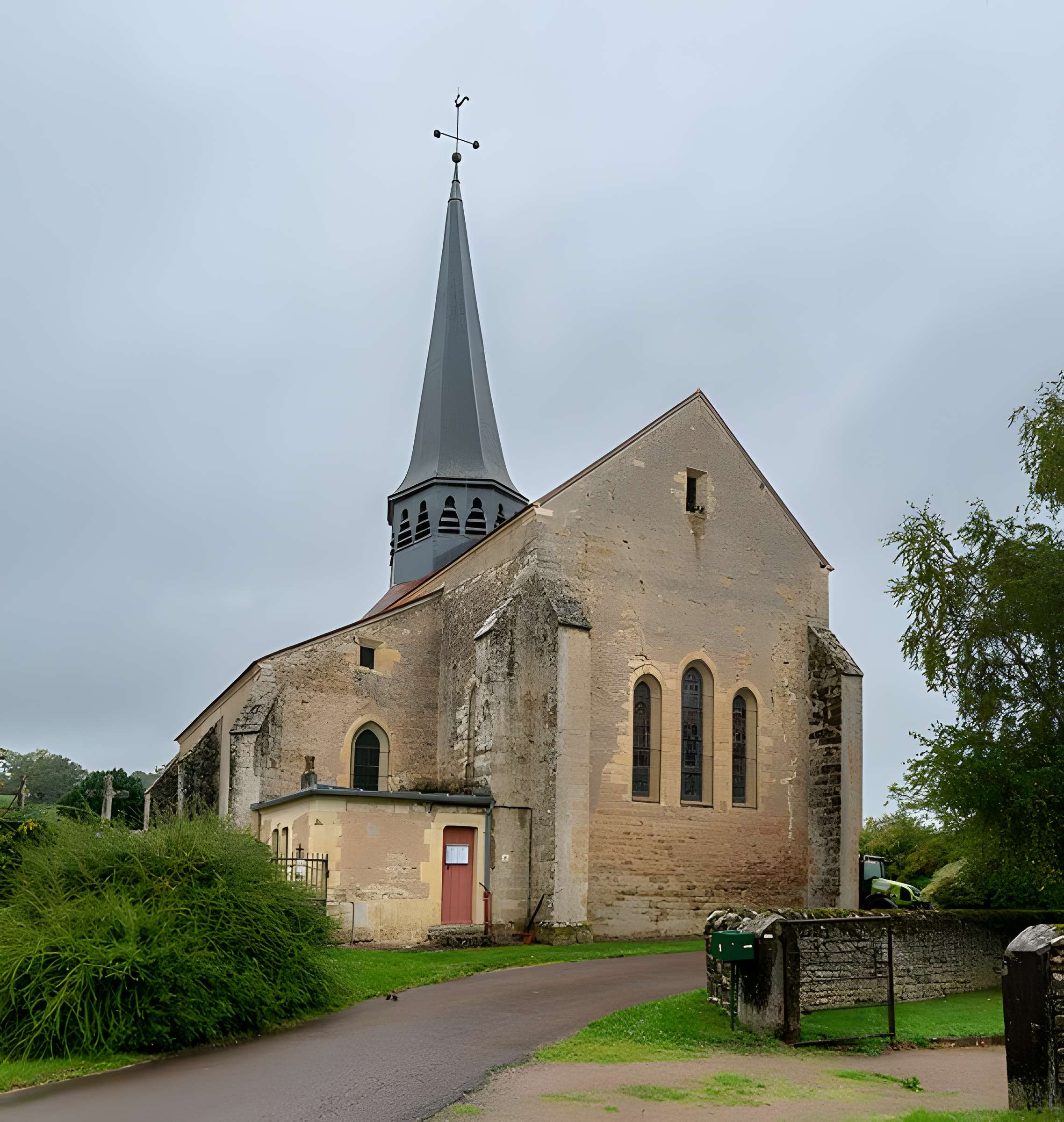 Église Saint-Andoche de Héry