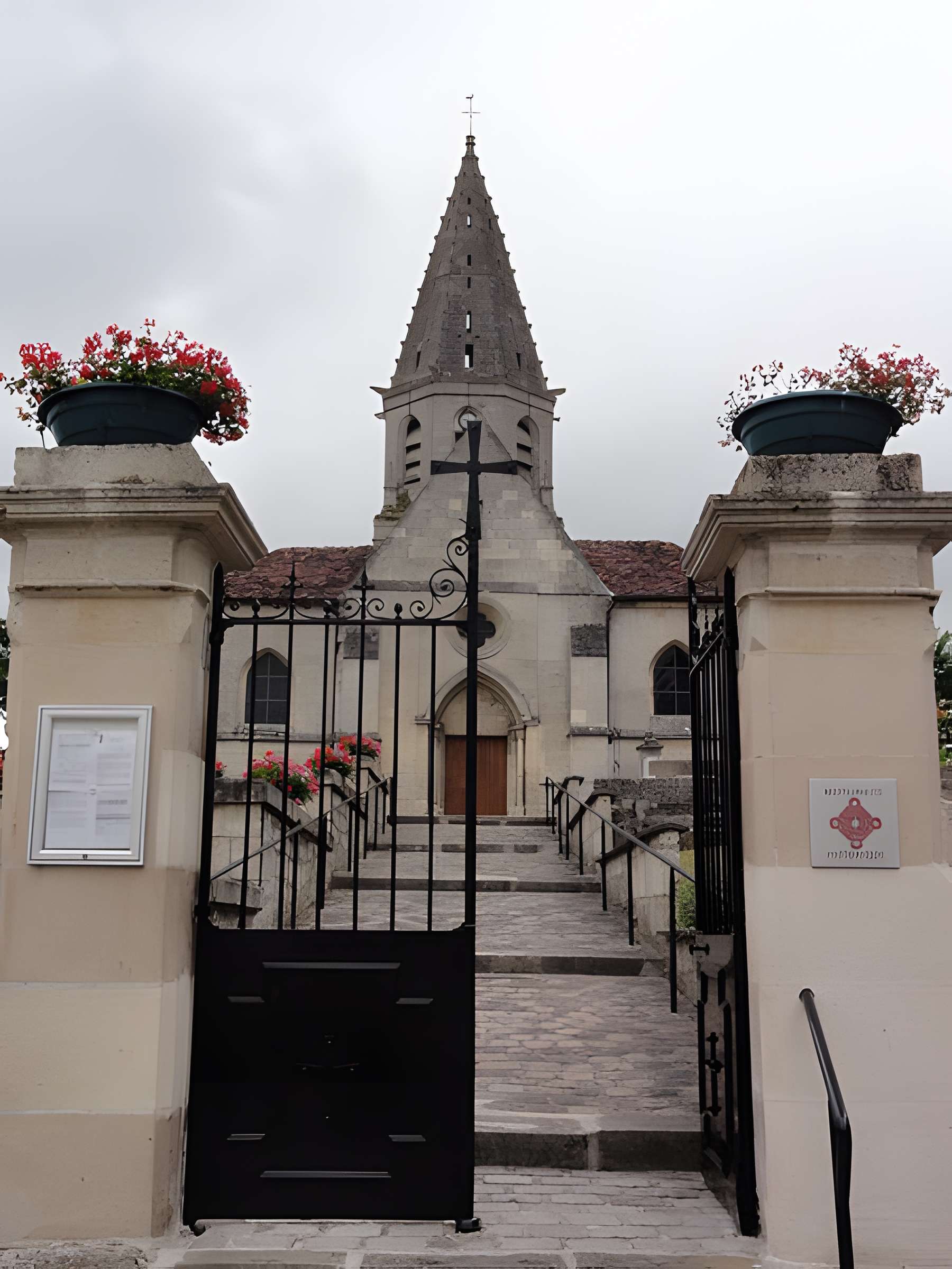 Église Saint-André de Belleu