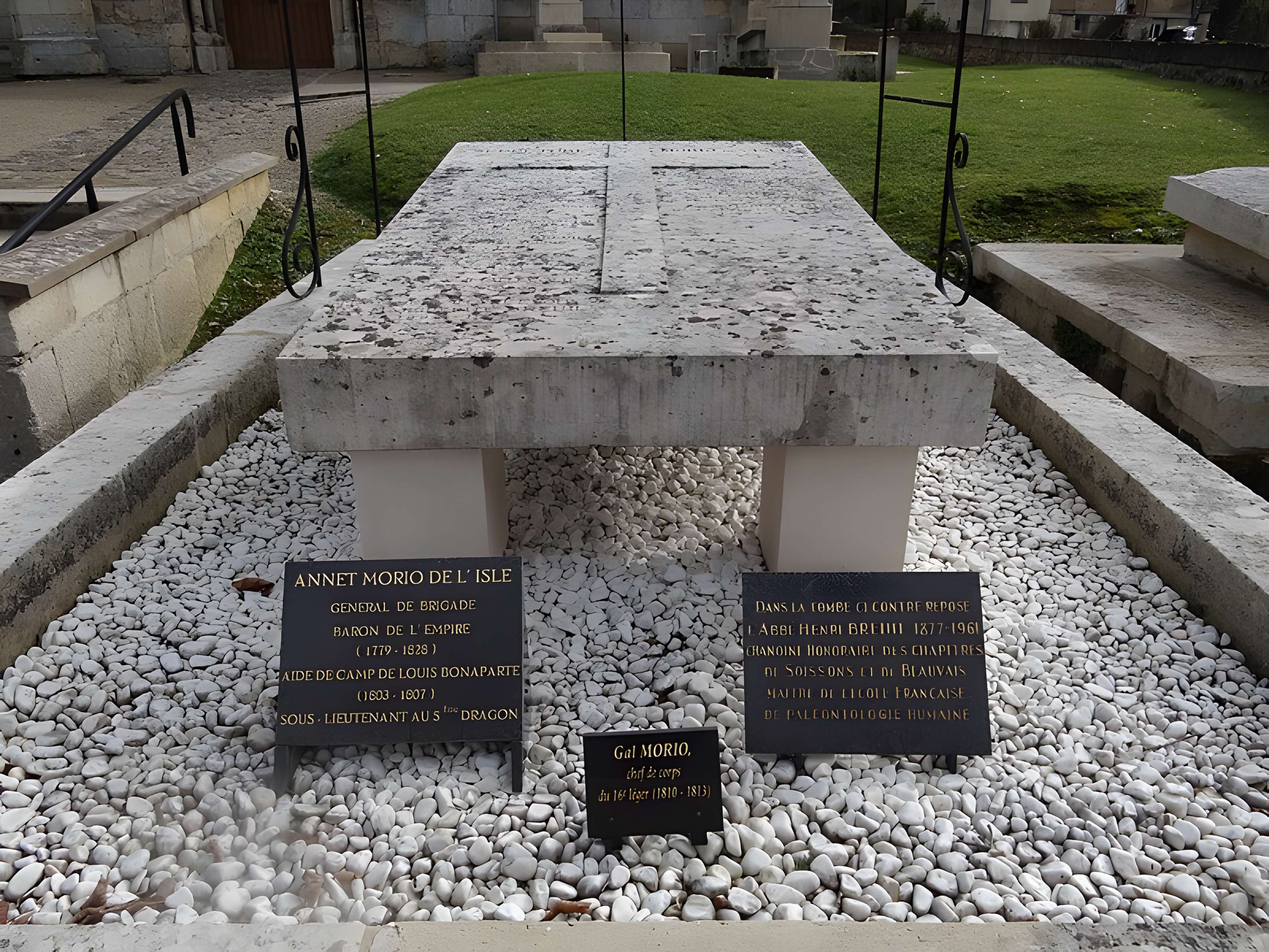 Église Saint-André de Belleu