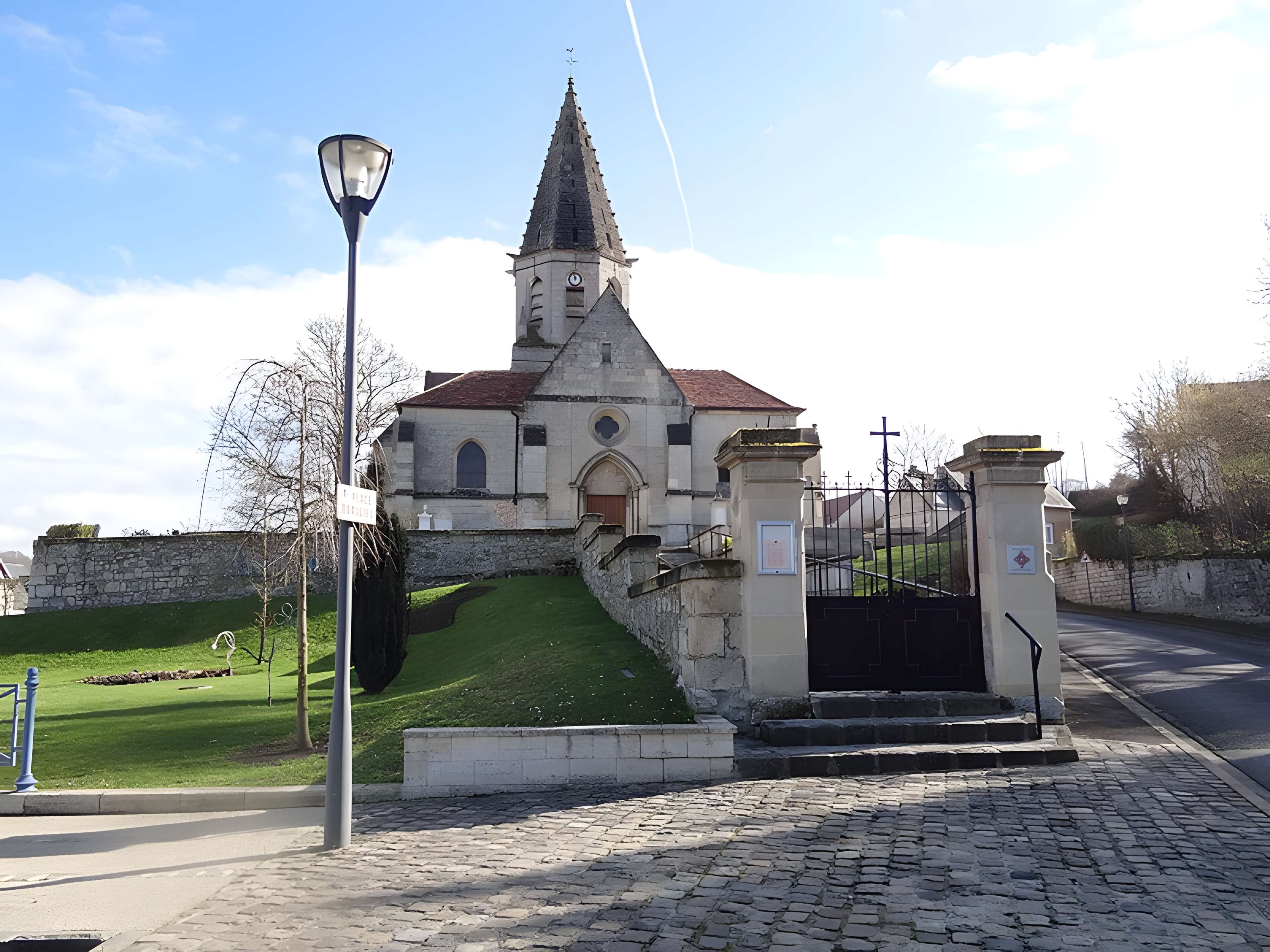 Église Saint-André de Belleu