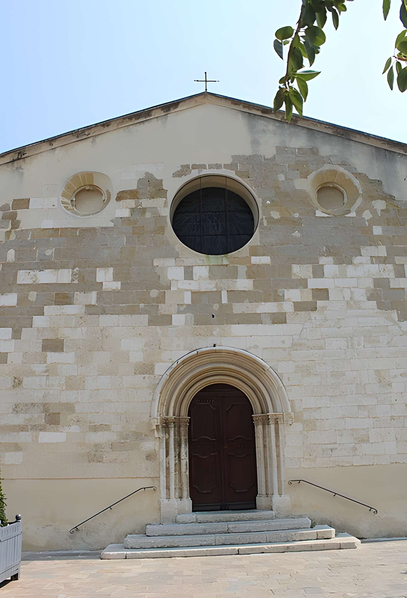 Église Saint-André de Bouc-Bel-Air