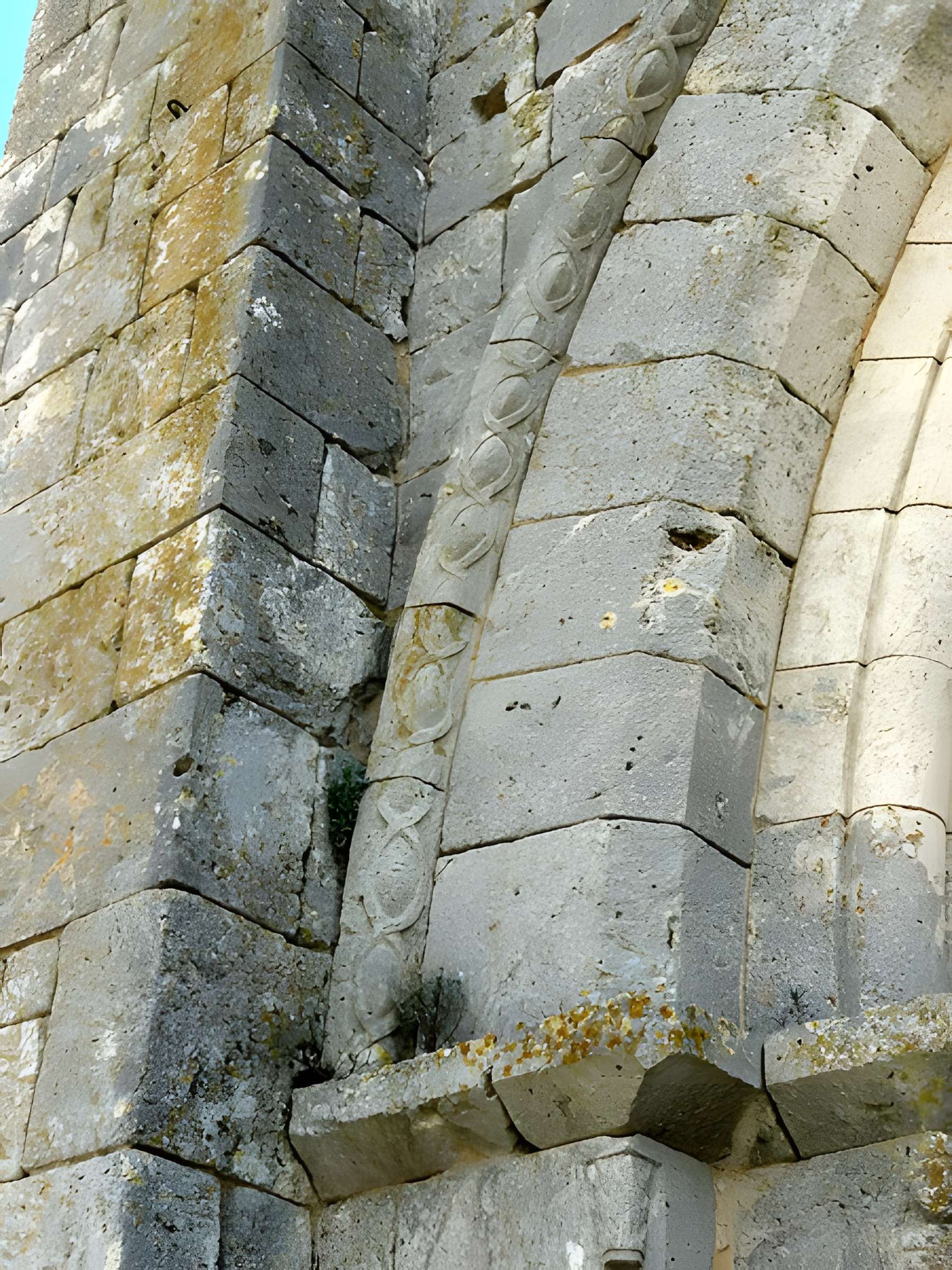 Église Saint-André de Château-Landon