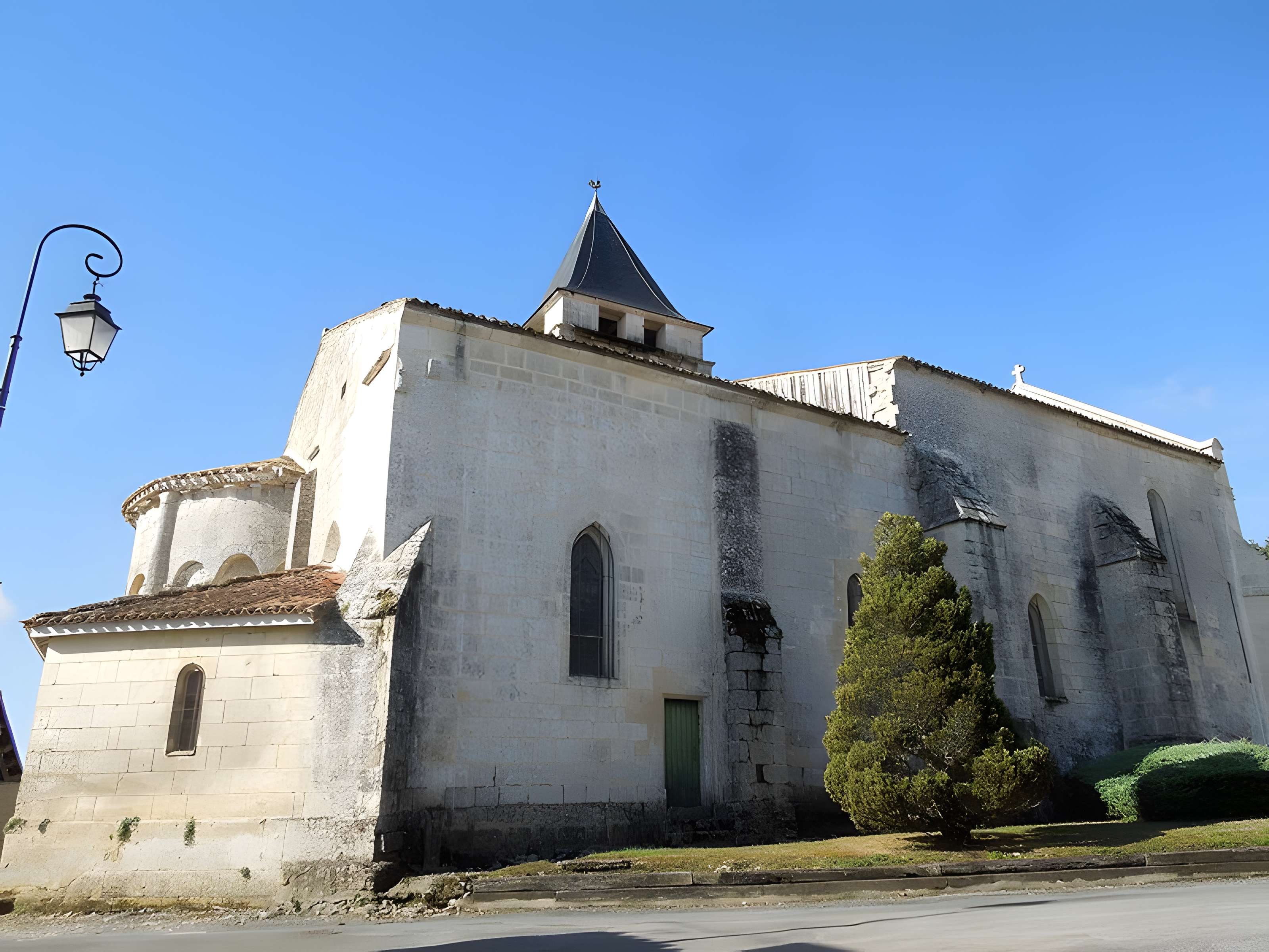 Église Saint-André de Clion