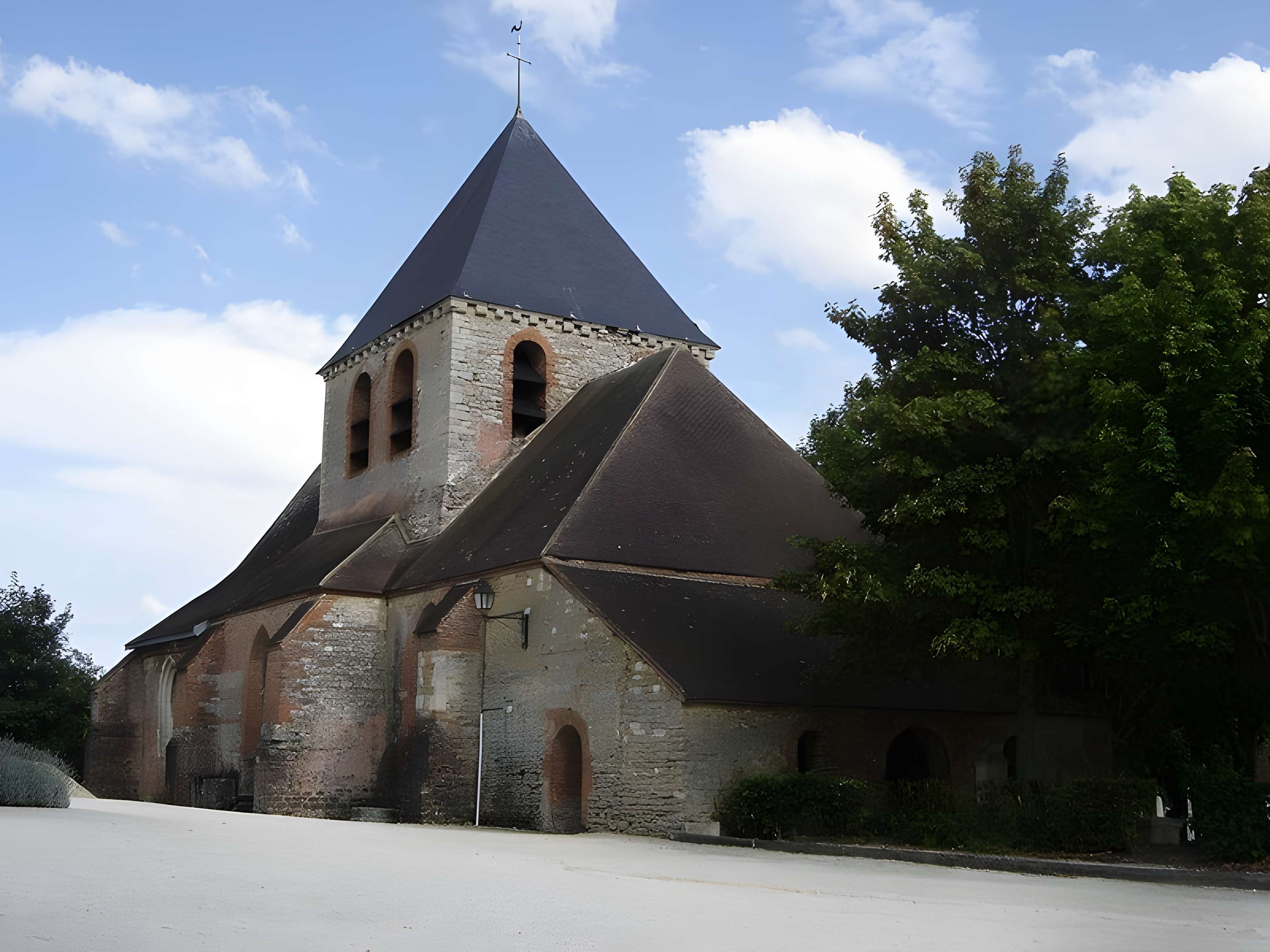 Église Saint-André de Mesnil-Saint-Père 