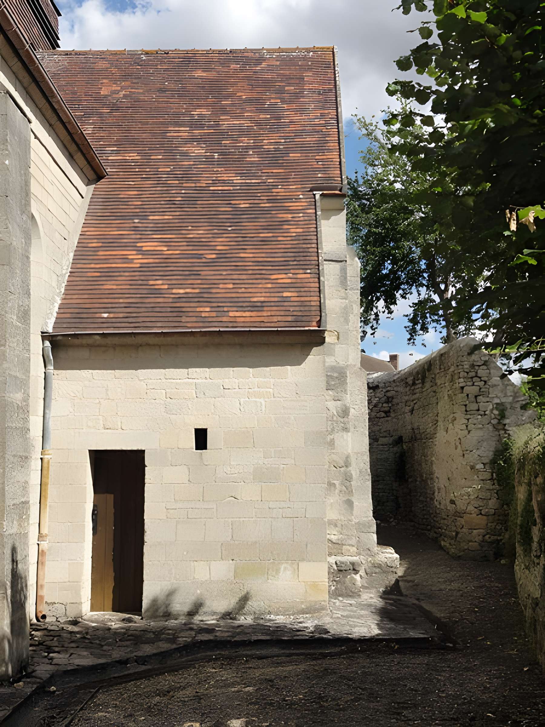 Église Saint-André de Moussy