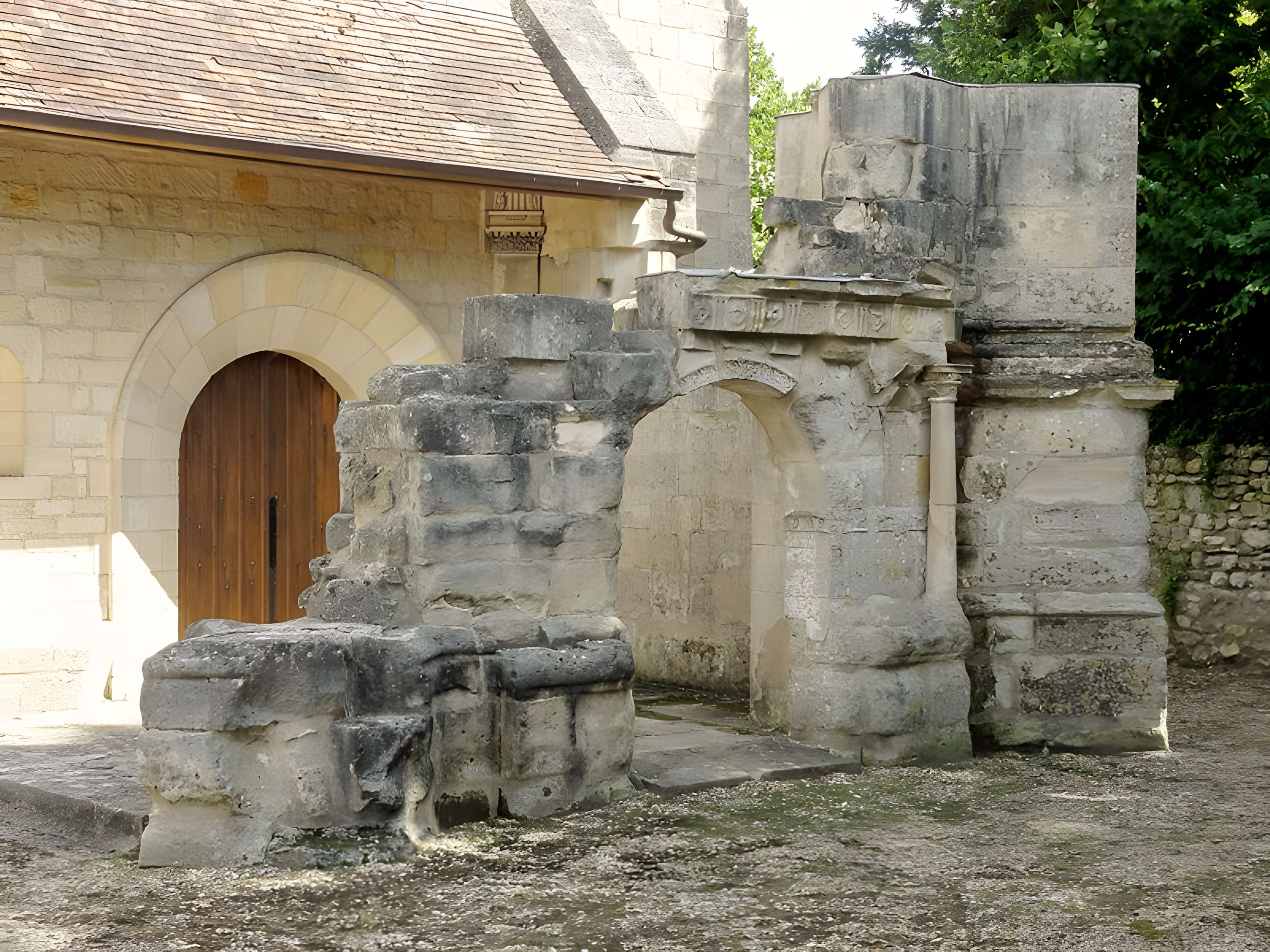 Église Saint-André de Moussy